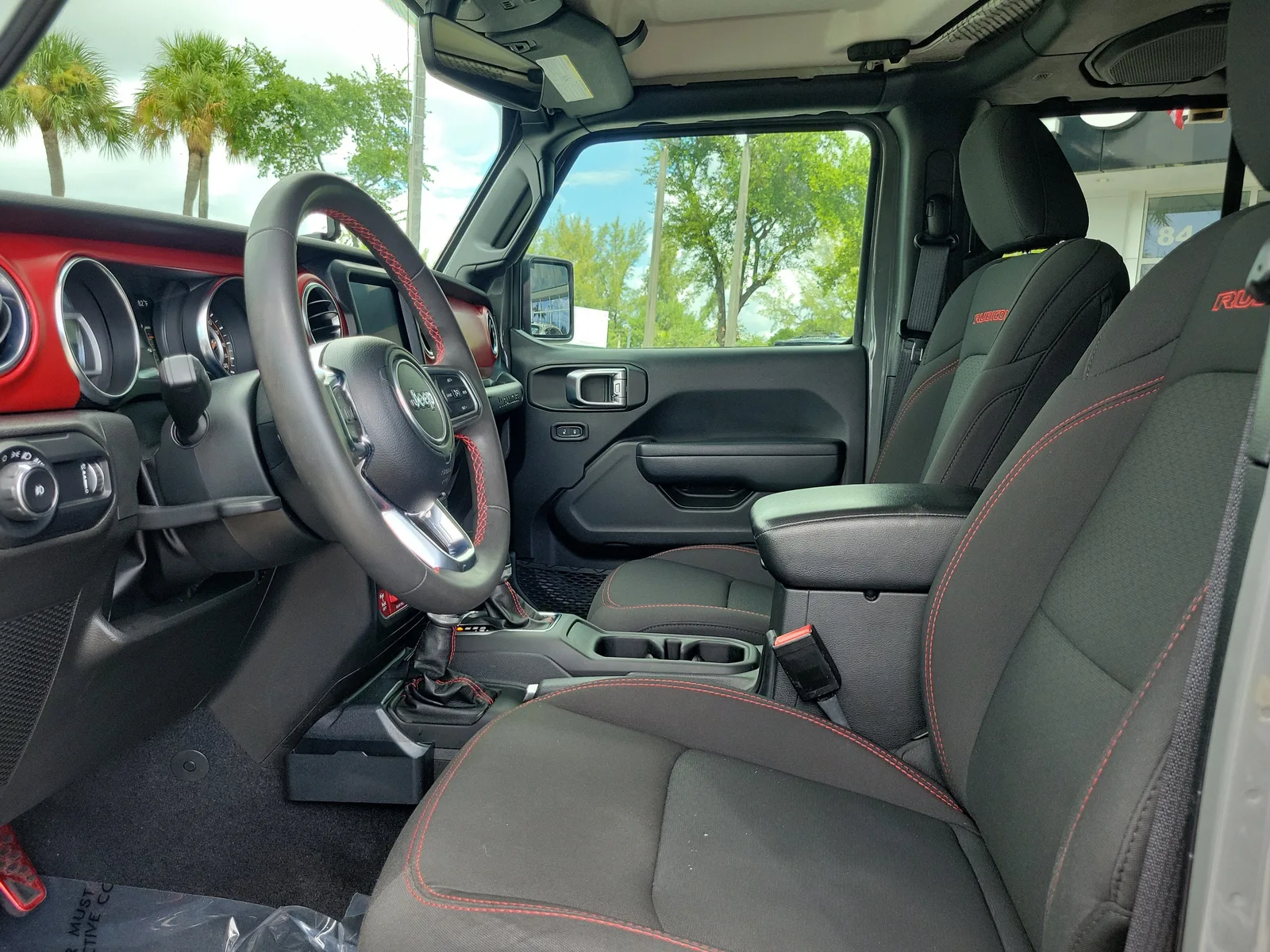 2023 Jeep Wrangler Rubicon photo 11