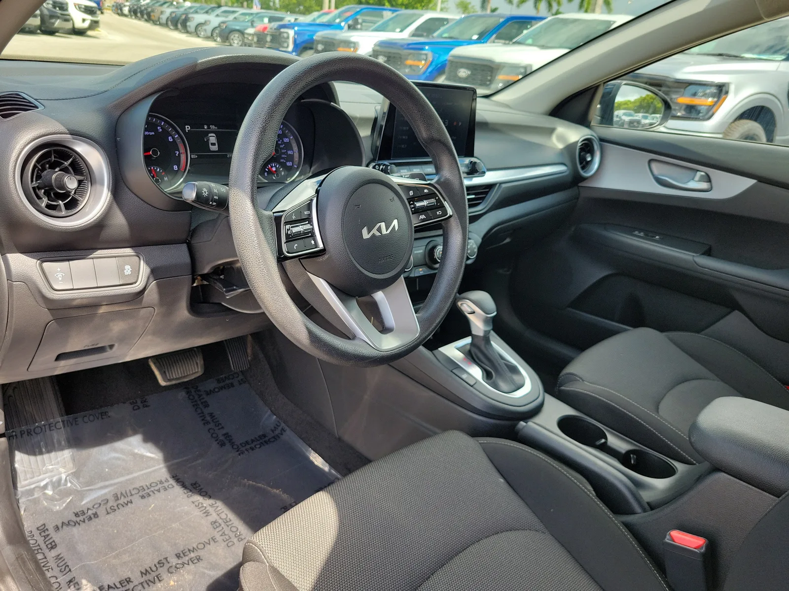 2023 Kia Forte LXS photo 12
