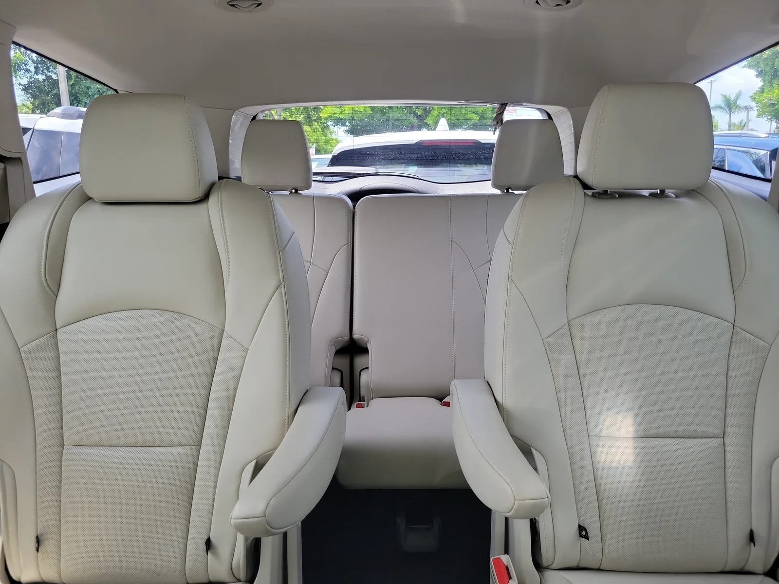 2022 Buick Enclave Essence photo 15