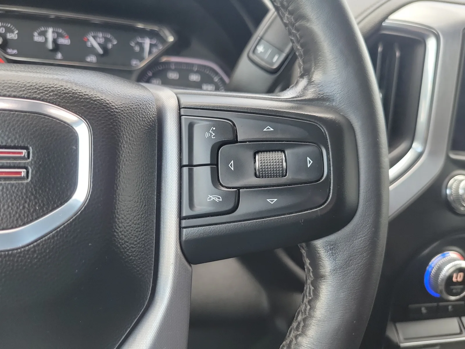 2022 GMC Sierra 2500 HD SLE photo 18