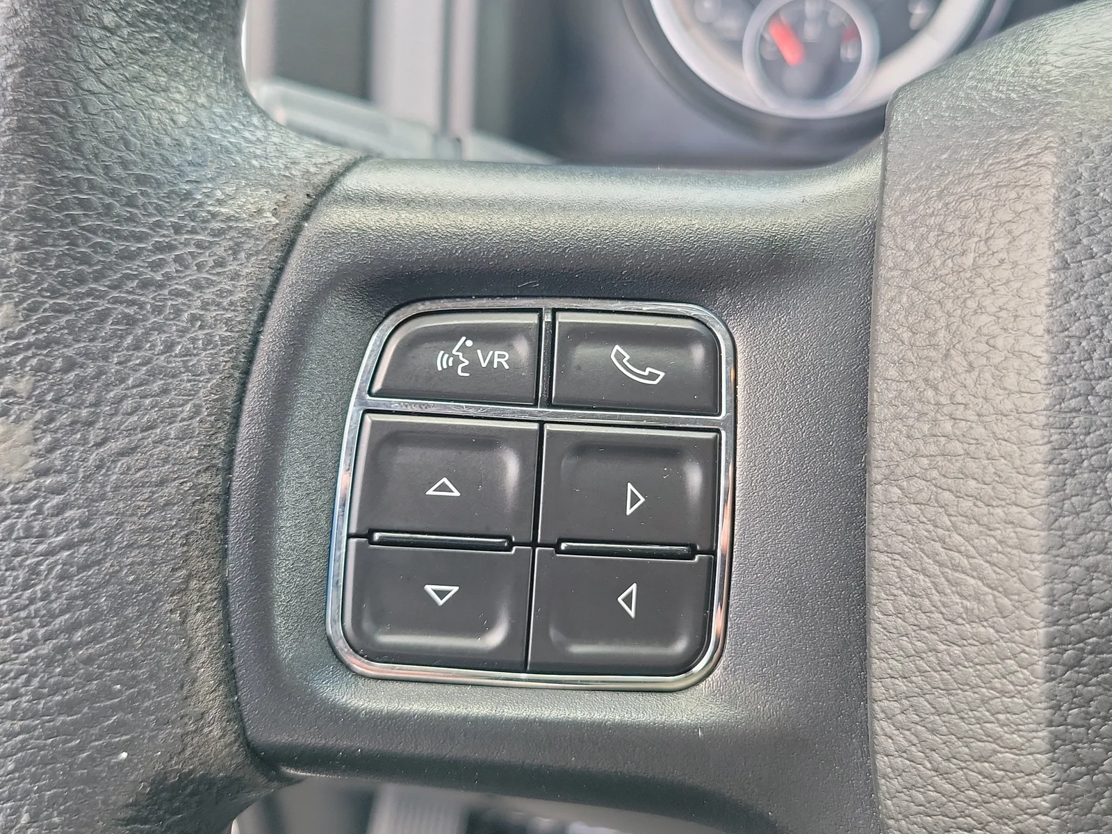 2019 RAM 1500 Classic SLT photo 19
