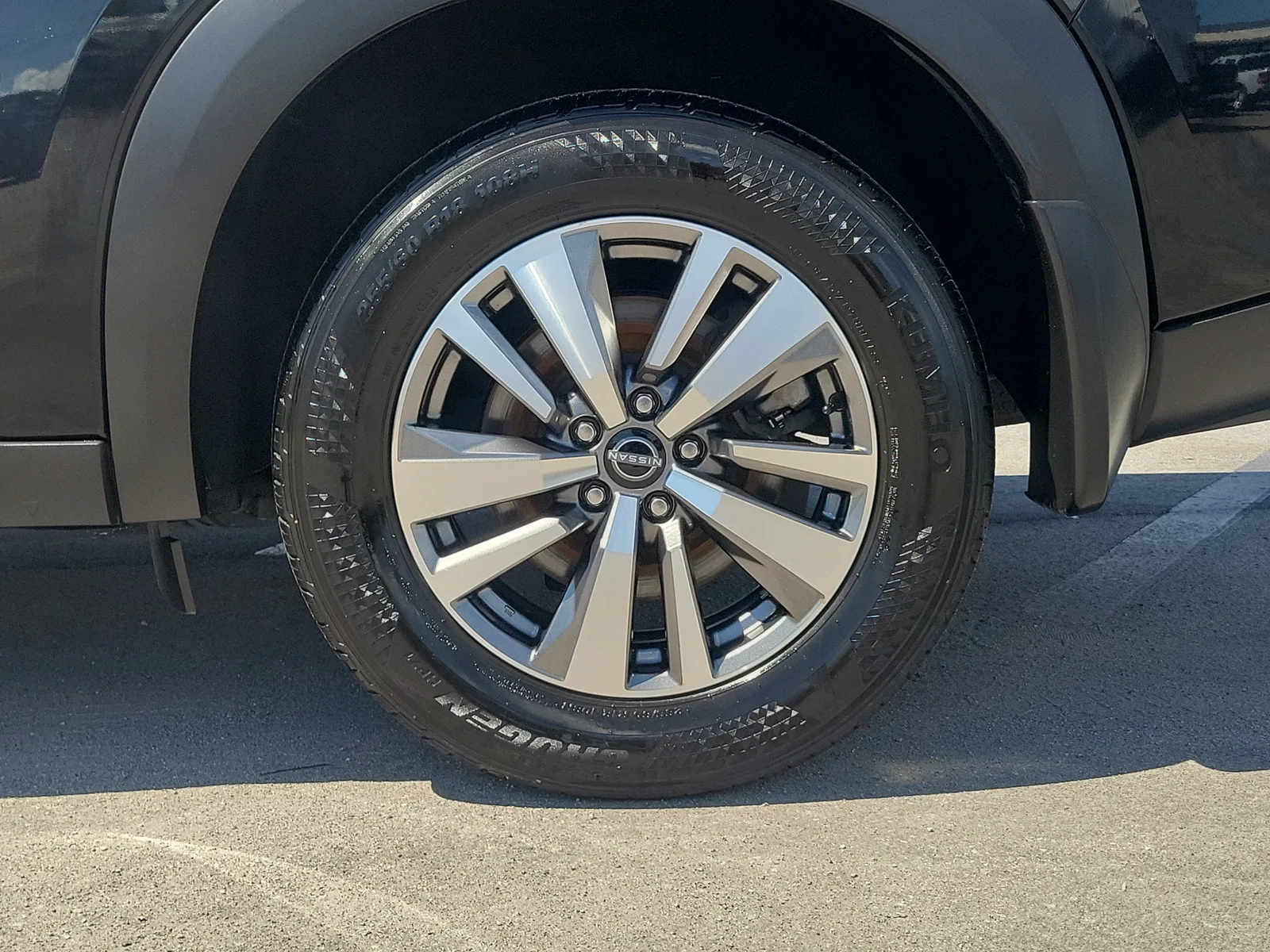 2022 Nissan Pathfinder SL photo 30