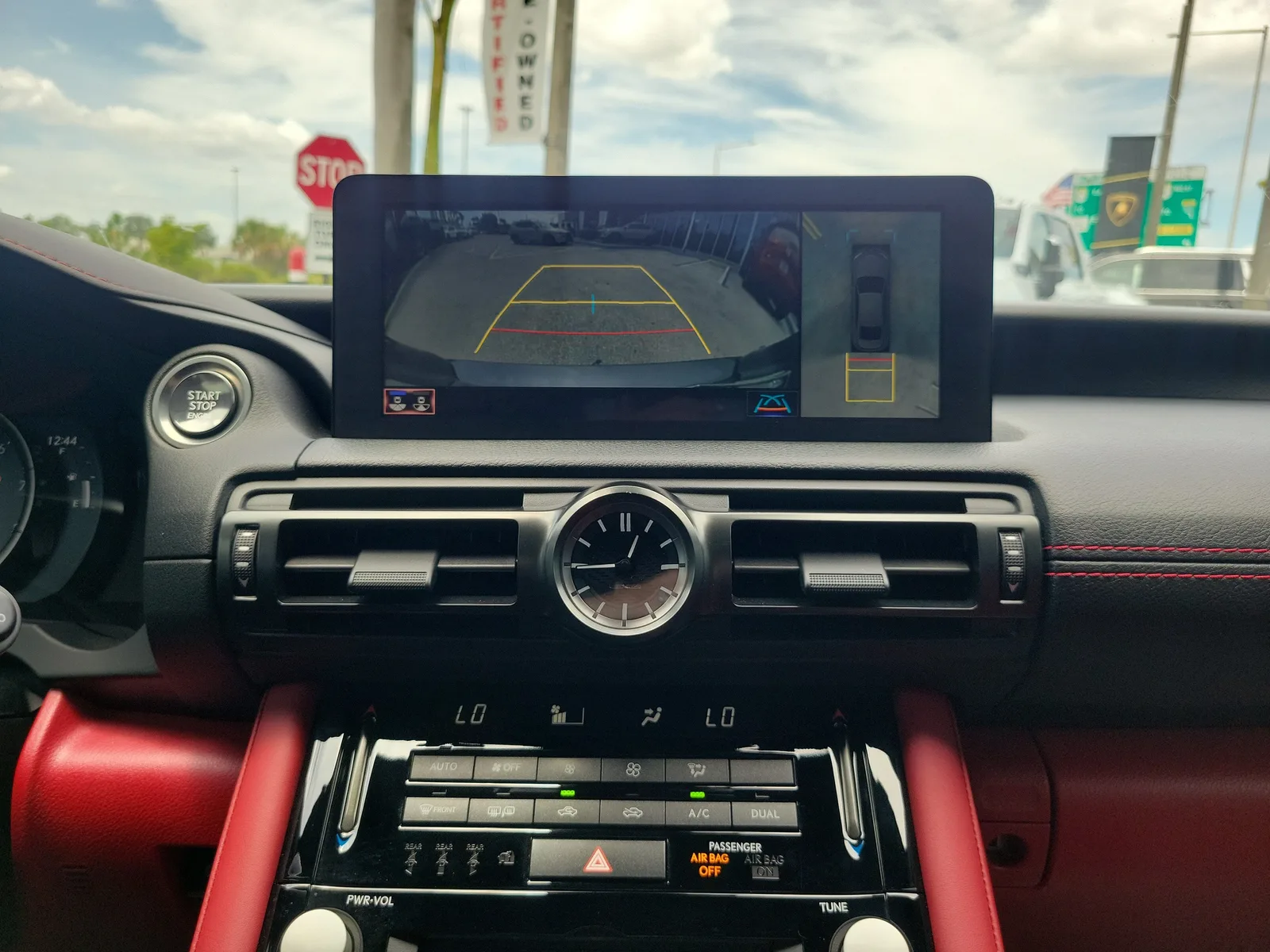 2023 Lexus IS IS 350 F SPORT photo 11