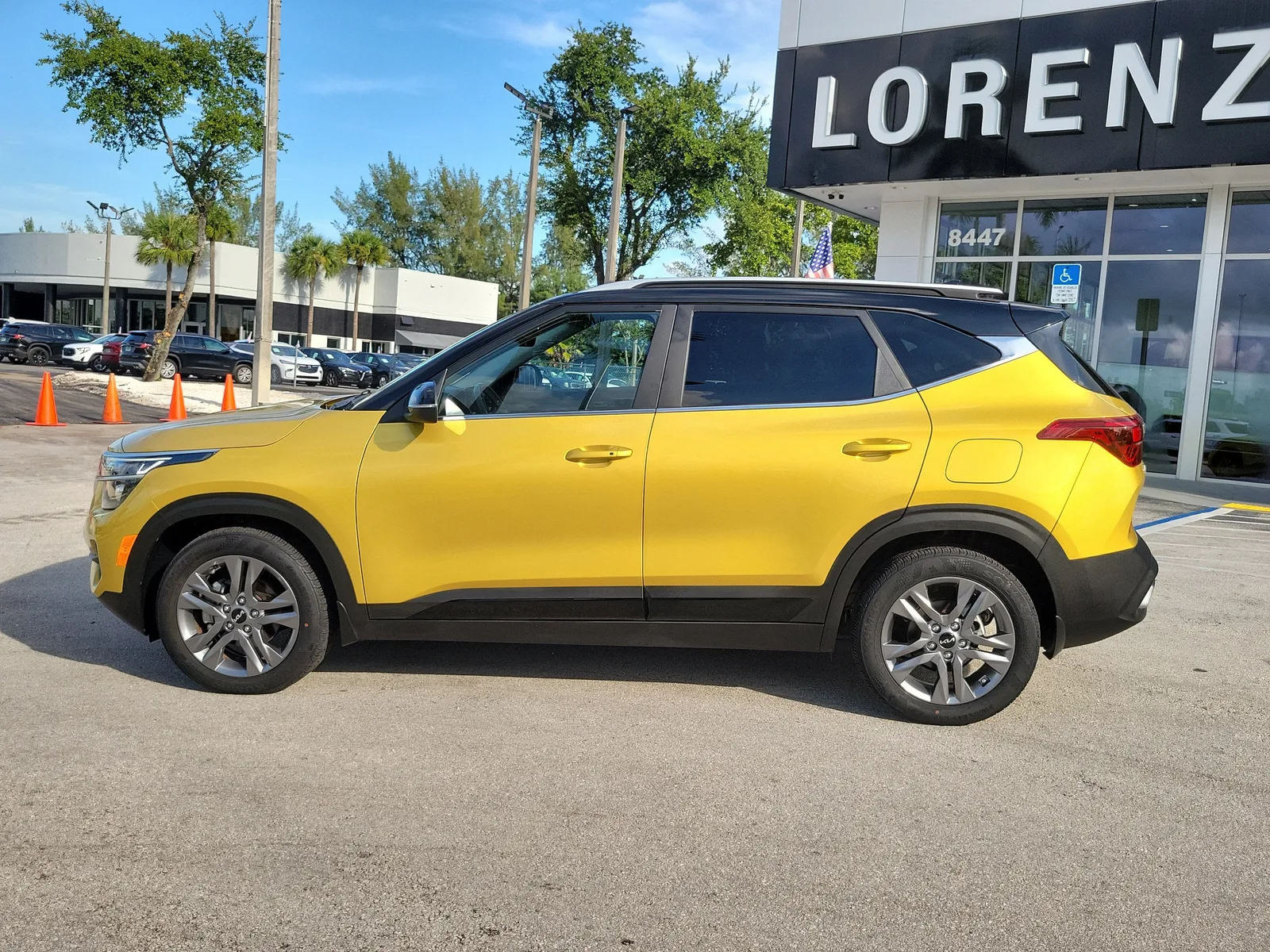 2023 Kia Seltos S photo 8