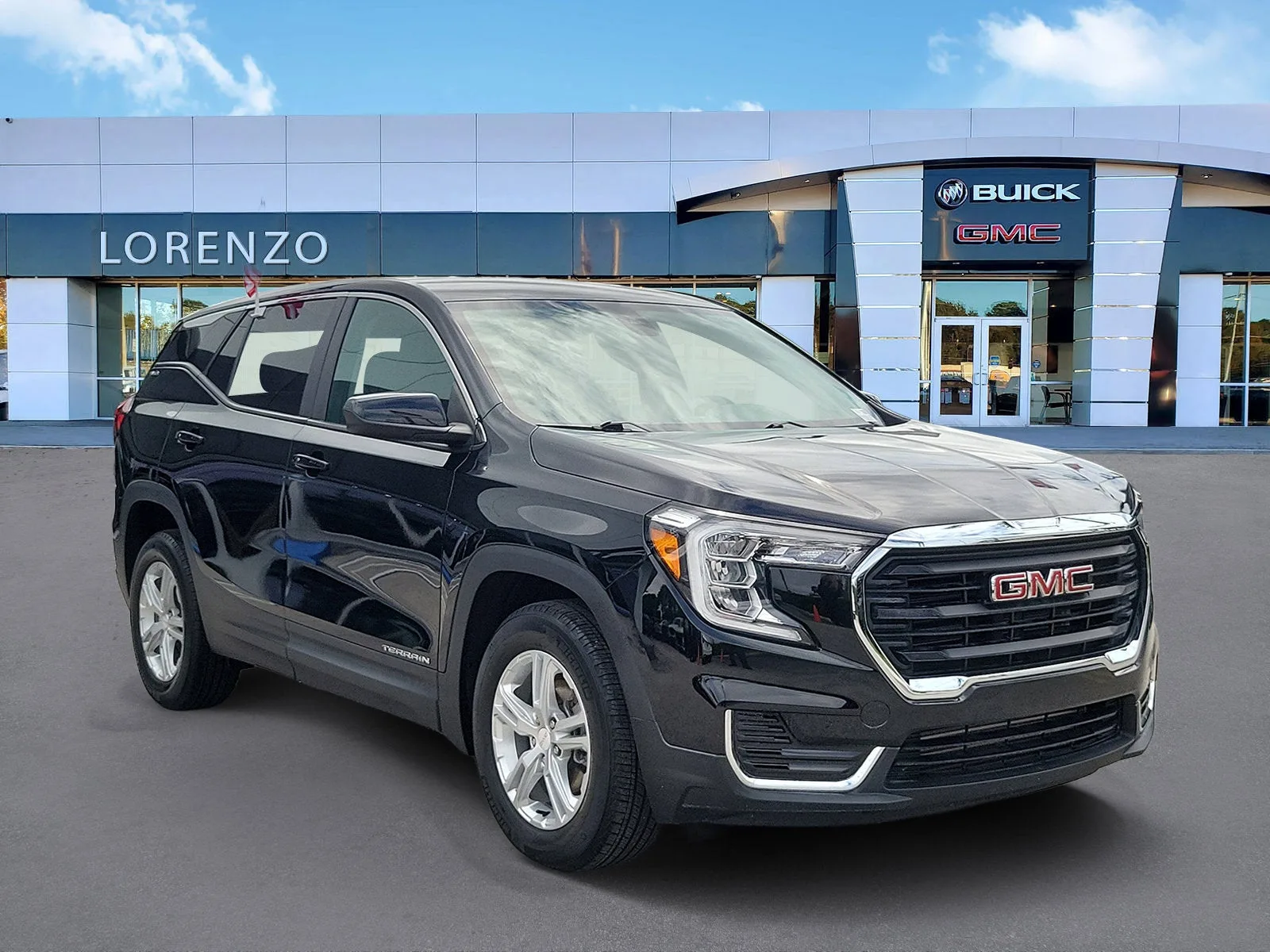 2024 GMC Terrain SLE photo 3