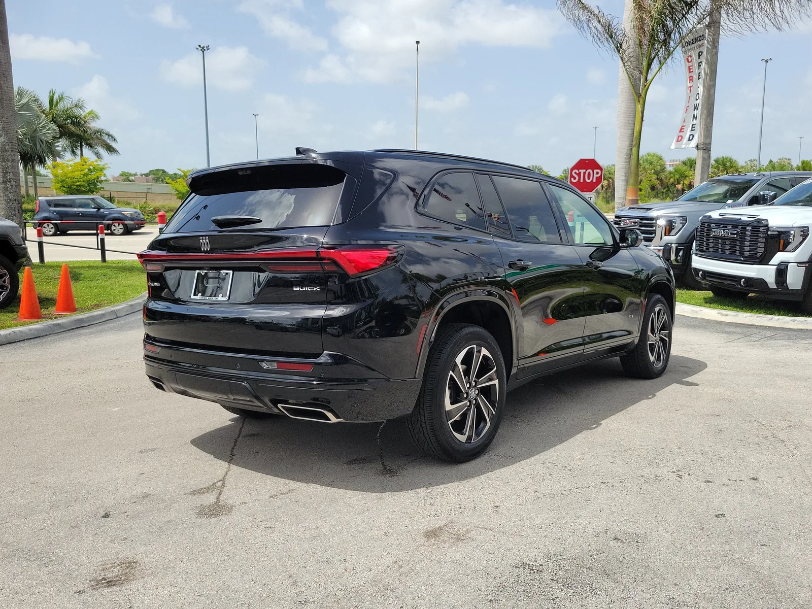 2026 Buick Enclave Sport Touring photo 5