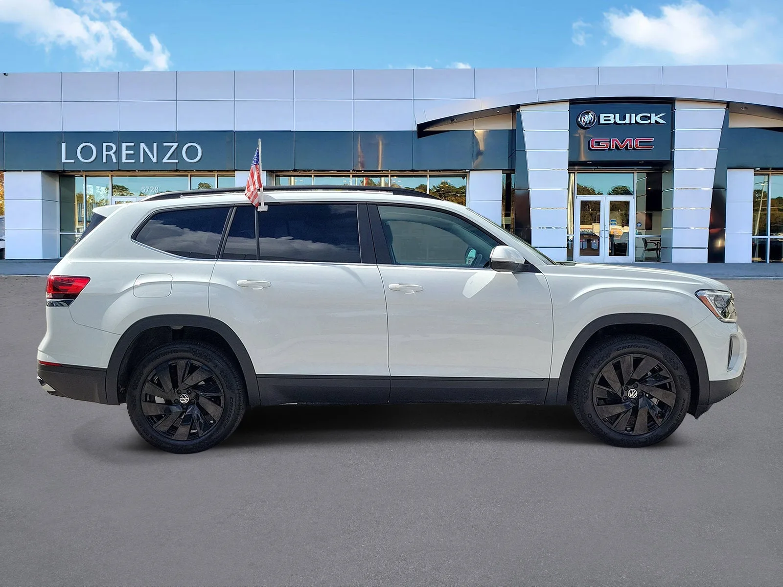 2025 Volkswagen Atlas 2.0T SE w/Technology photo 4