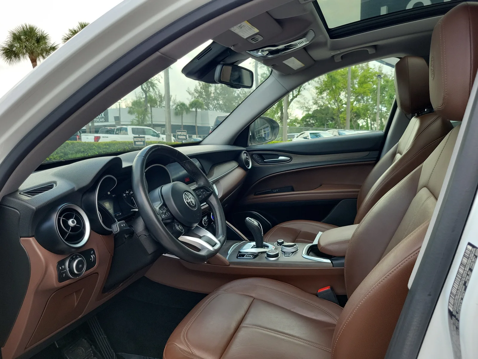 2021 Alfa Romeo Stelvio Ti photo 16