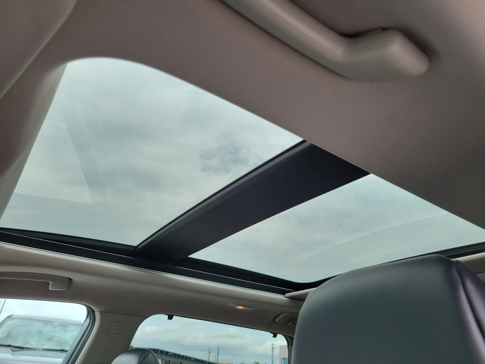 2021 Nissan Rogue SV photo 10