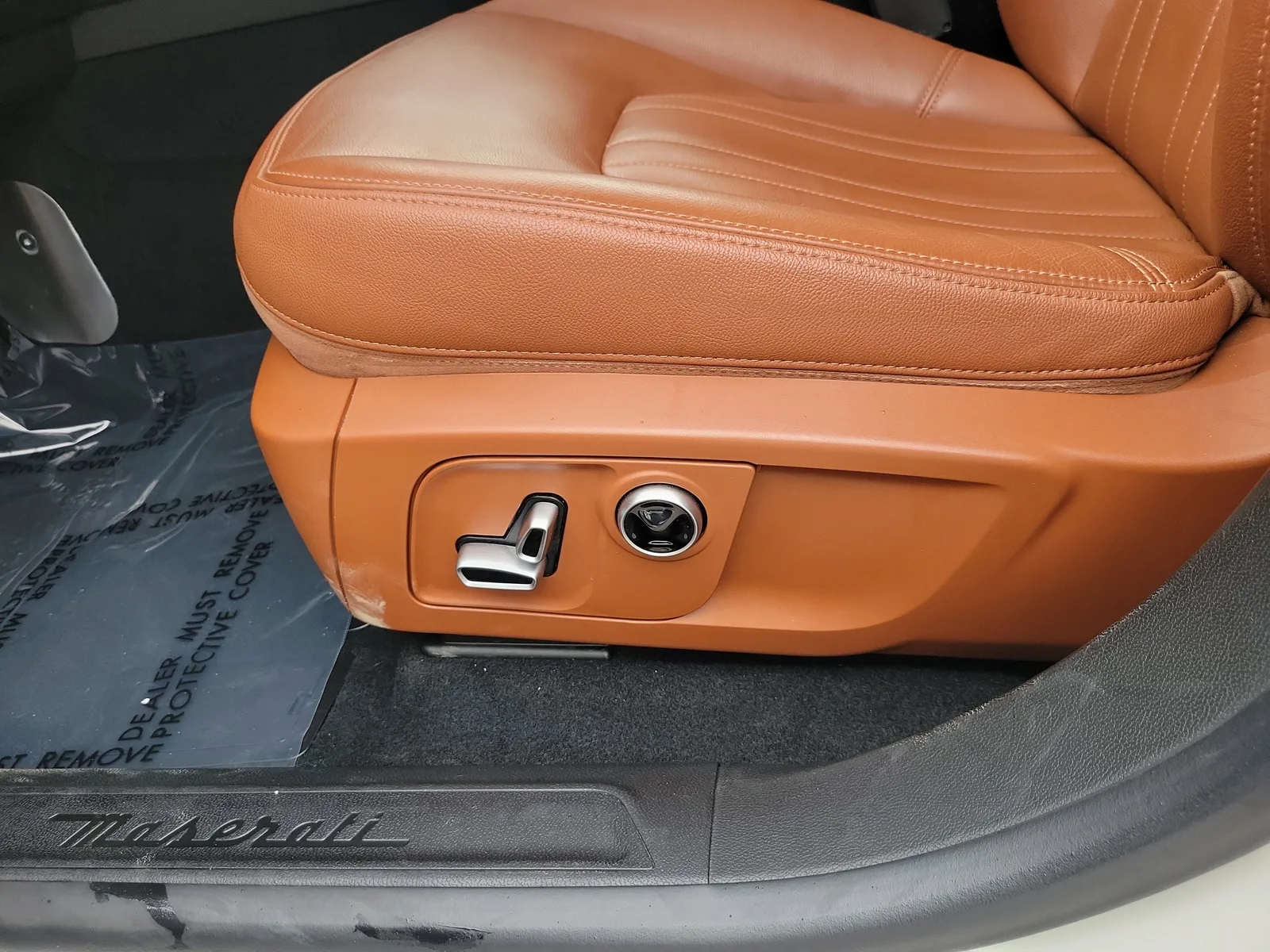 2022 Maserati Levante GT photo 13