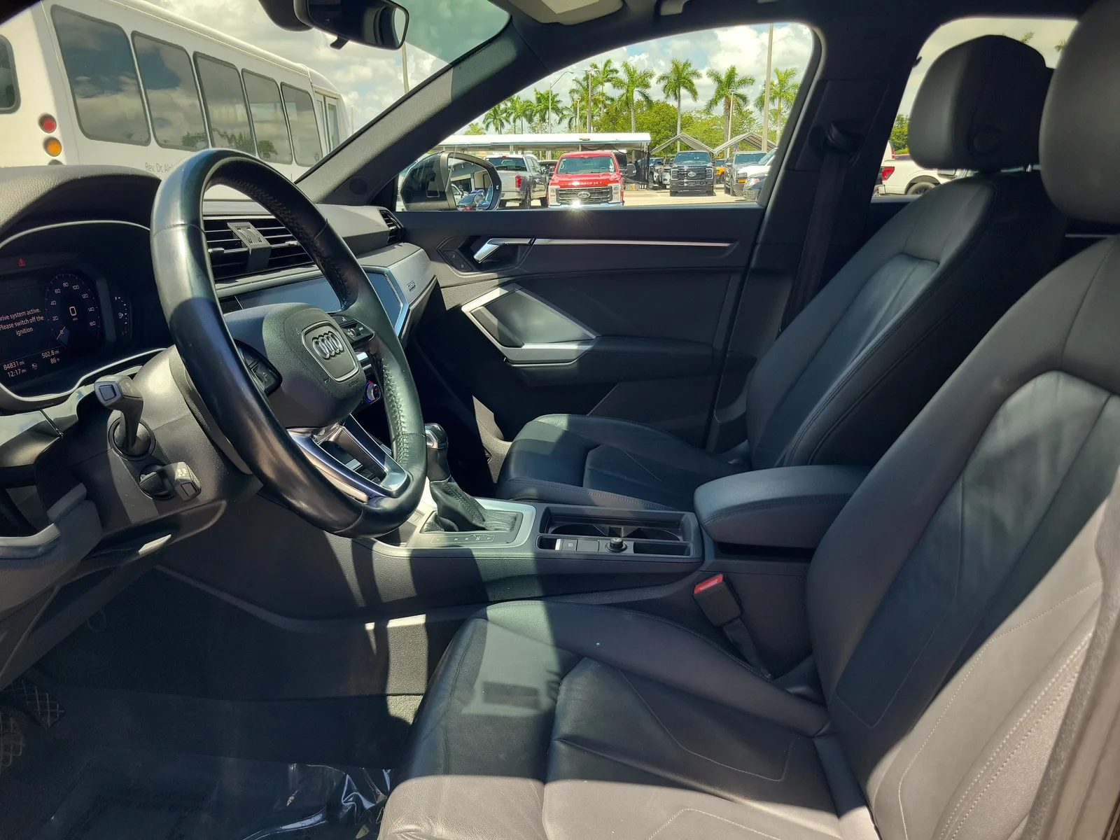 2020 Audi Q3 S line Premium photo 11