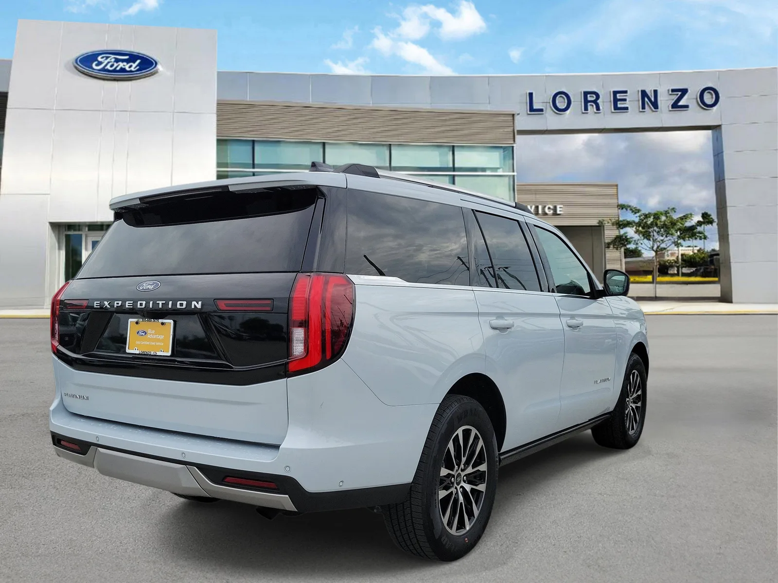 2025 Ford Expedition Platinum 4WD photo 5