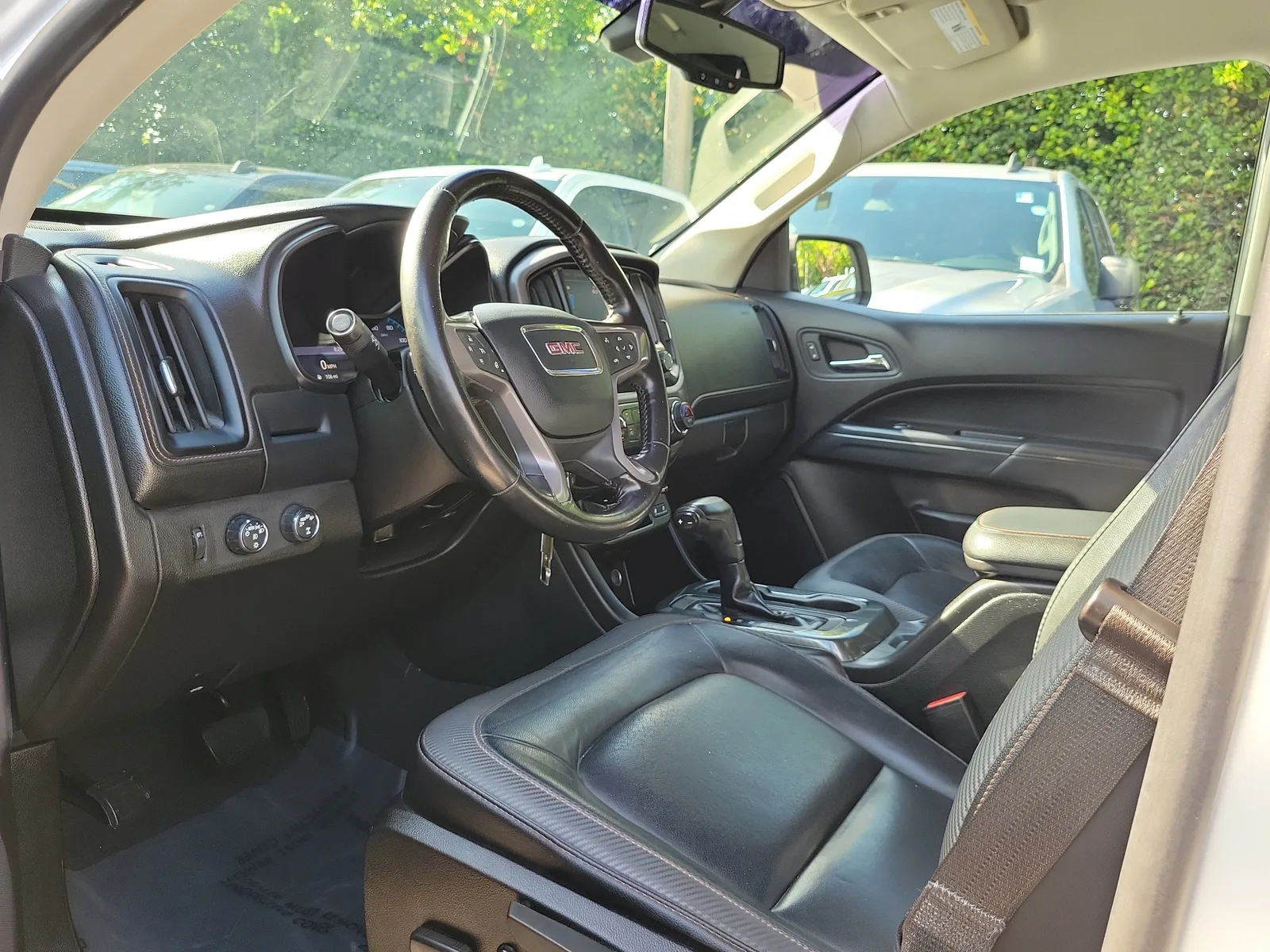2021 GMC Canyon 4WD AT4 w/Leather photo 9