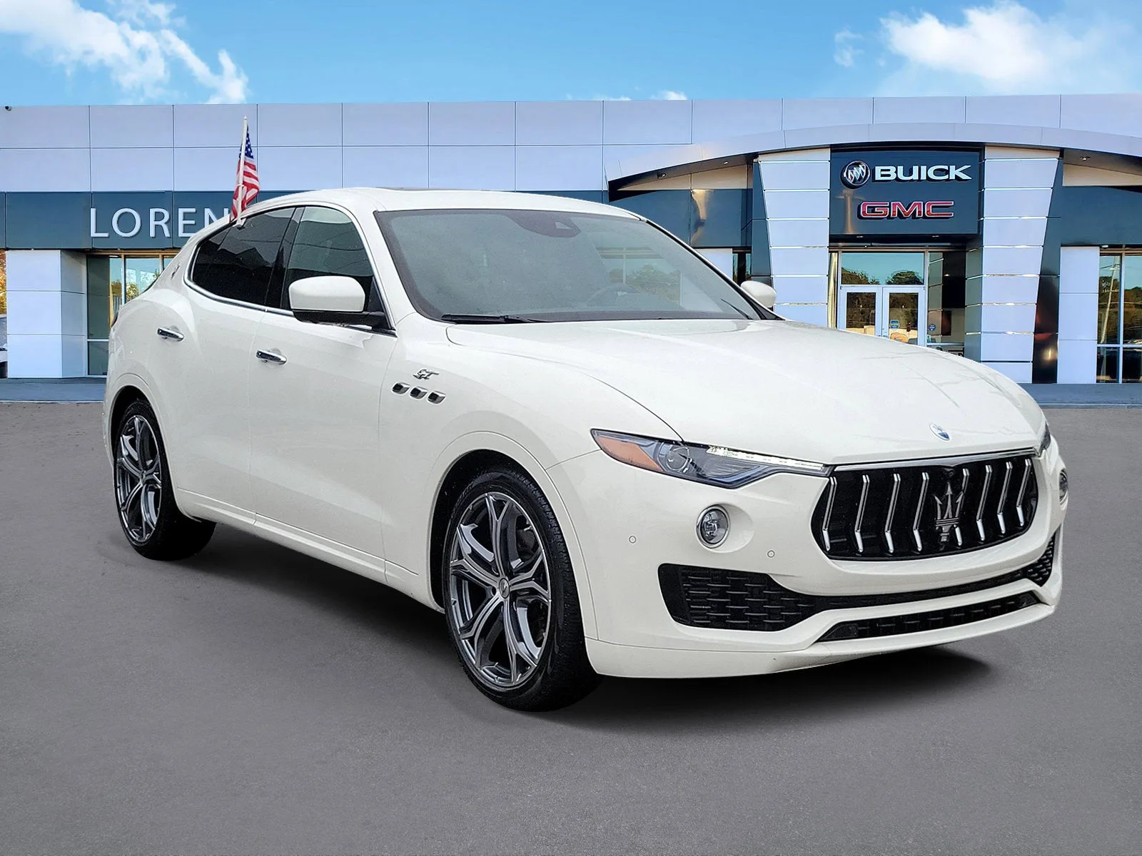 2023 Maserati Levante GT photo 3