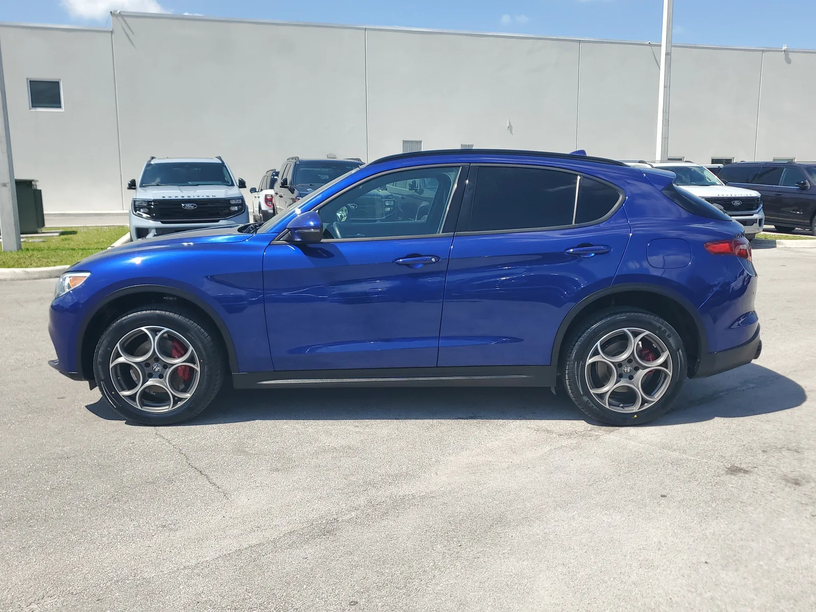 2022 Alfa Romeo Stelvio Sprint photo 8