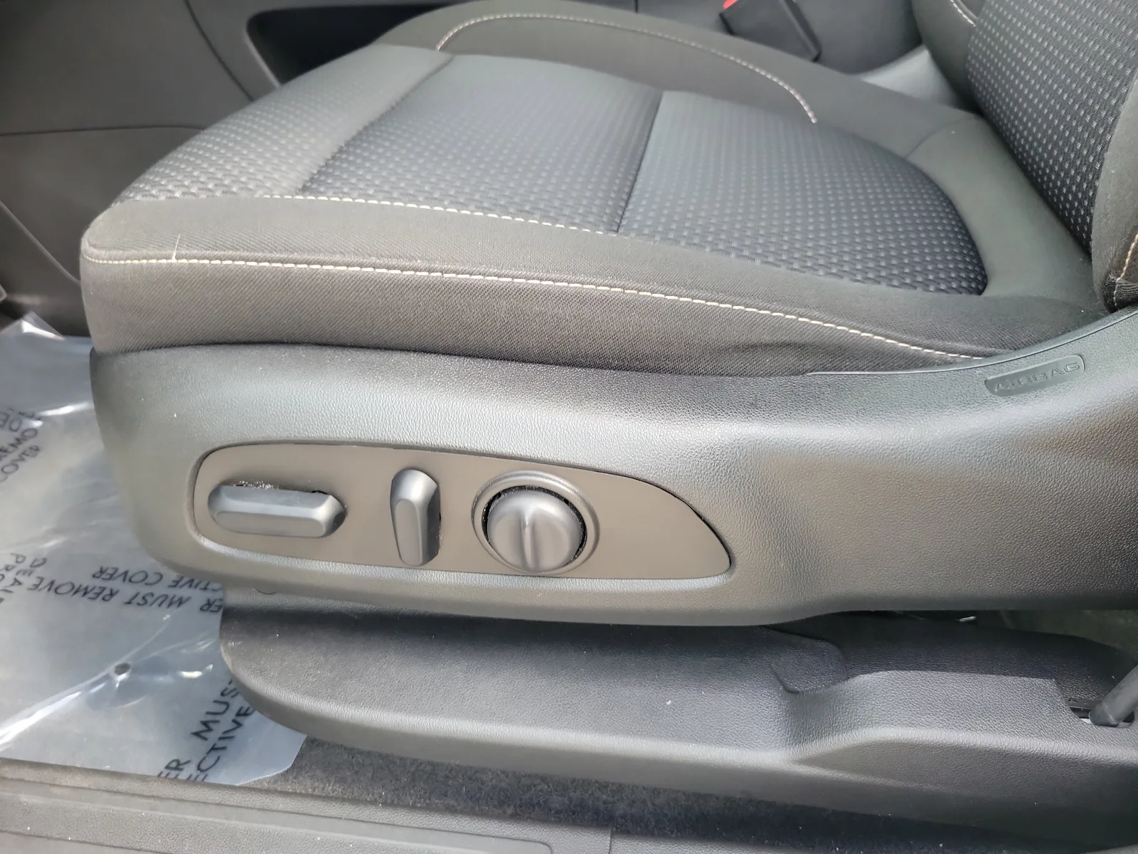 2023 GMC Acadia SLE photo 12