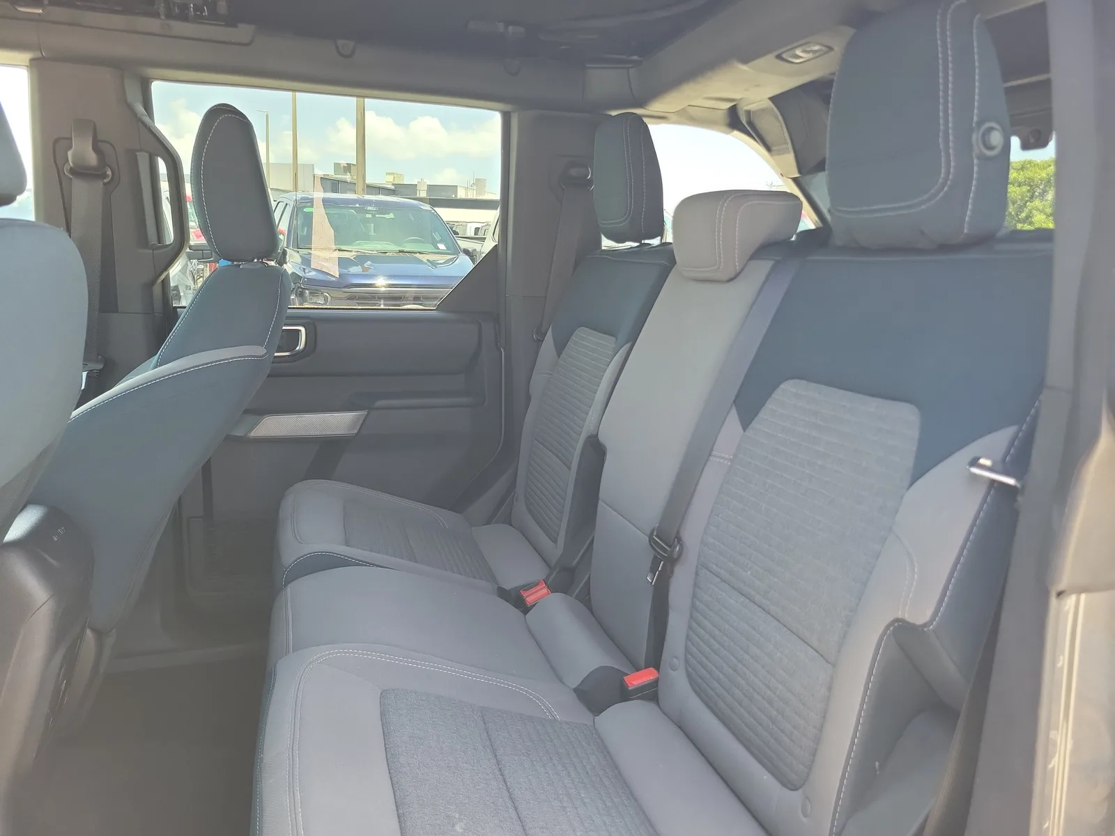 2023 Ford Bronco Outer Banks 4WD photo 14