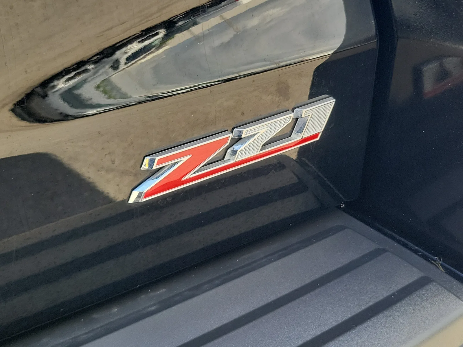 2020 Chevrolet Suburban LT photo 10