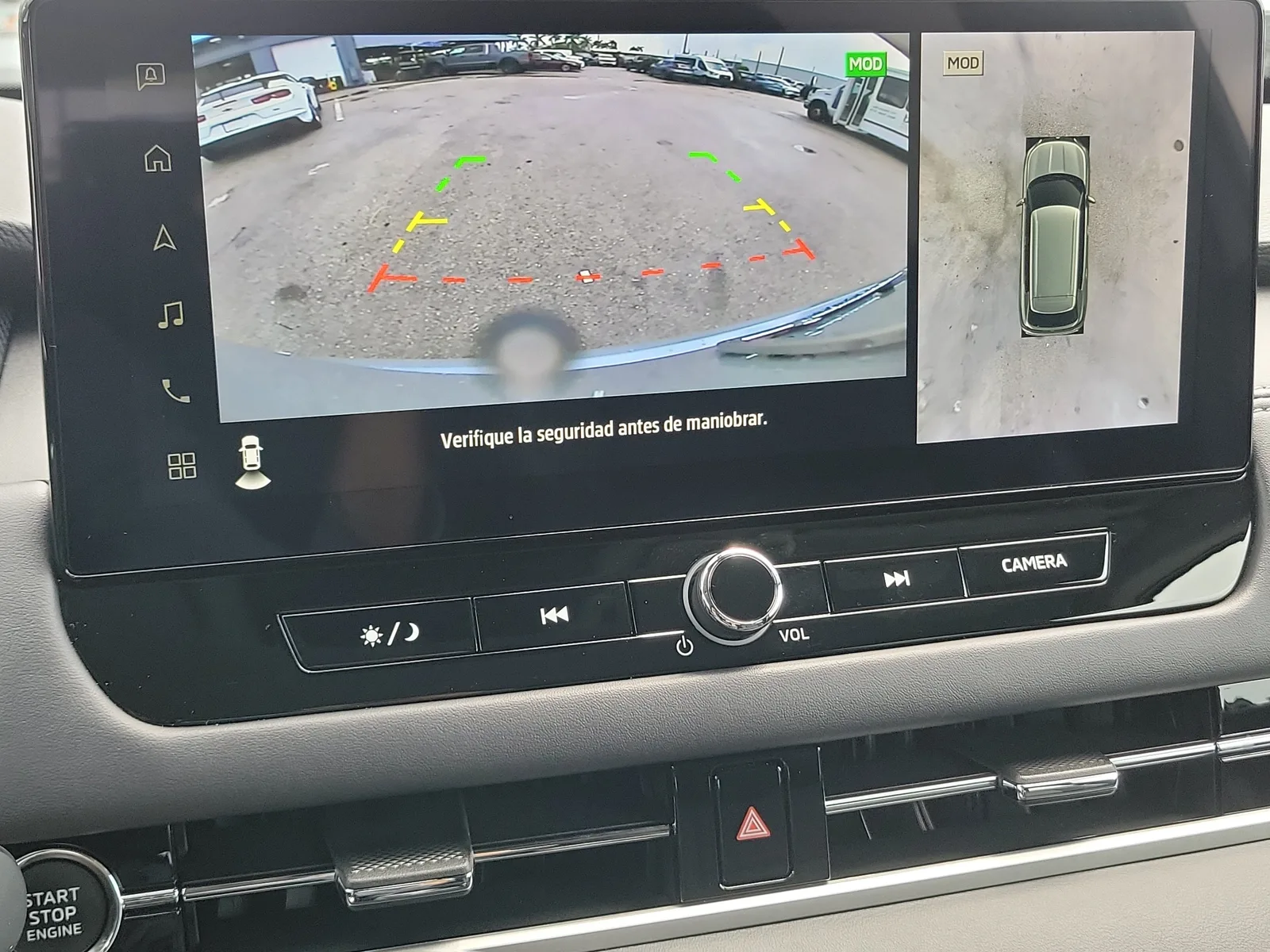 2025 Mitsubishi Outlander SE photo 11