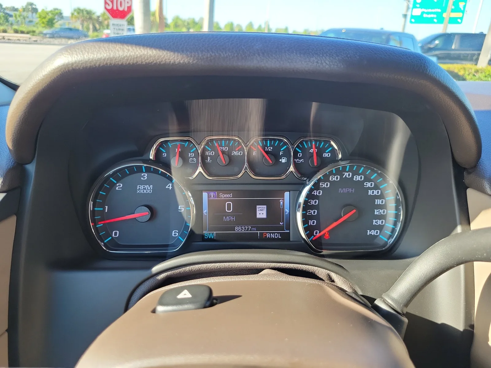 2019 GMC Yukon SLT photo 30