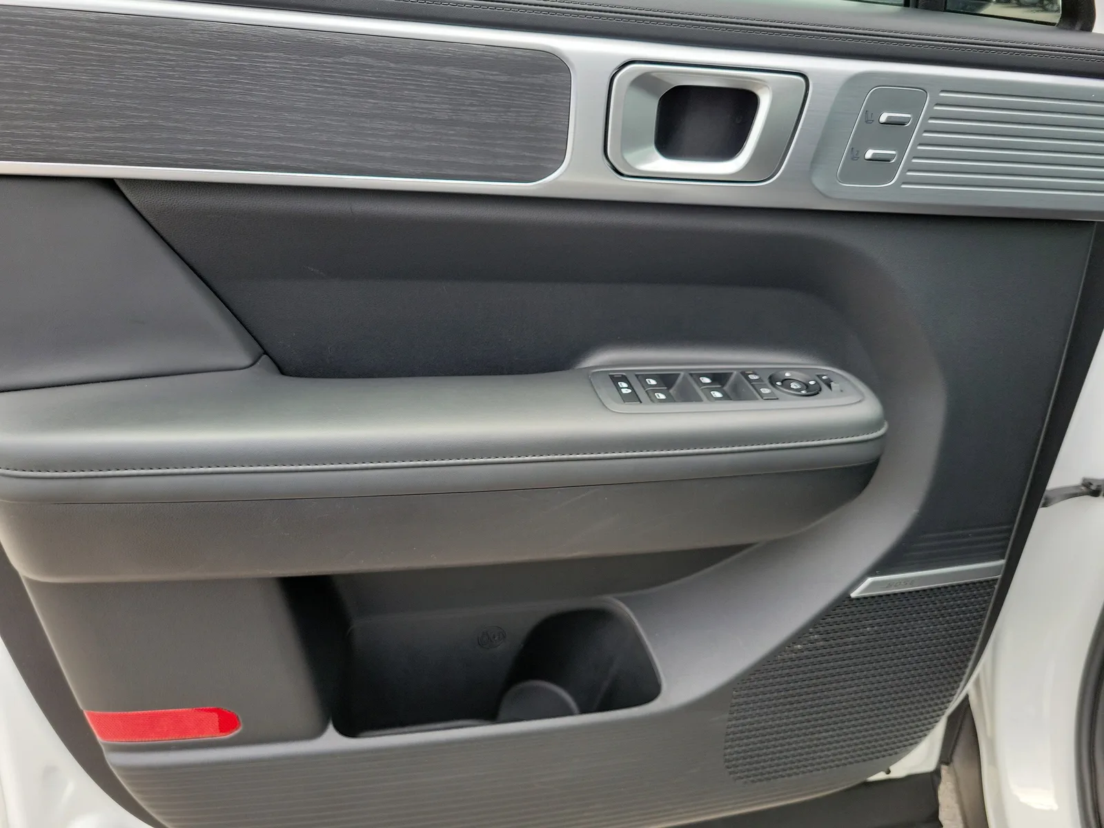 2025 Hyundai Santa Fe Limited photo 29