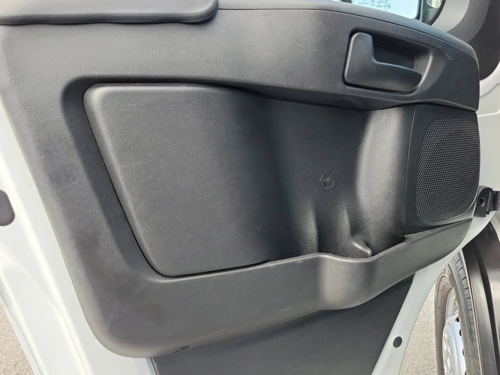2025 RAM ProMaster Cargo Van Tradesman photo 18