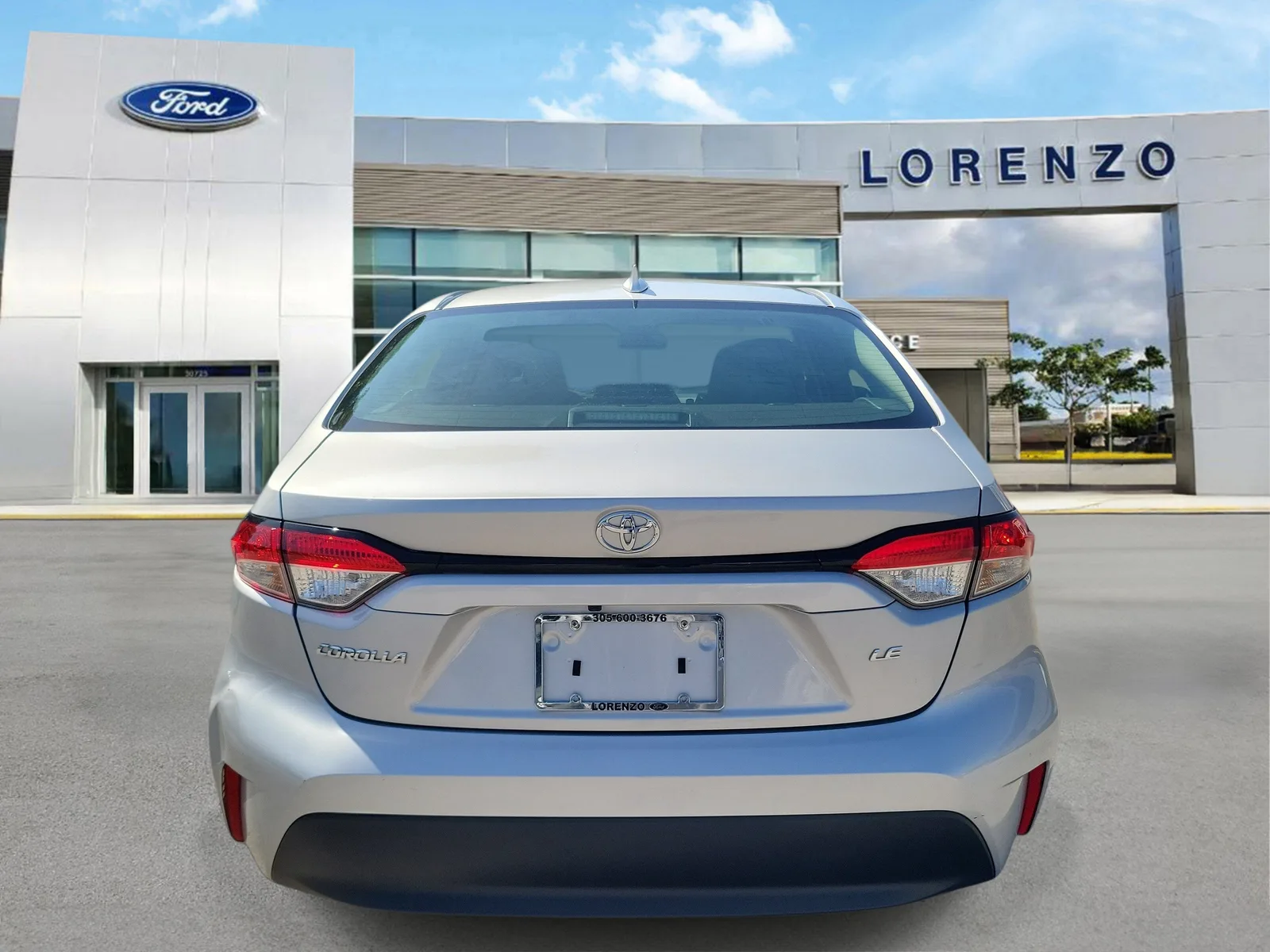 2024 Toyota Corolla LE photo 6