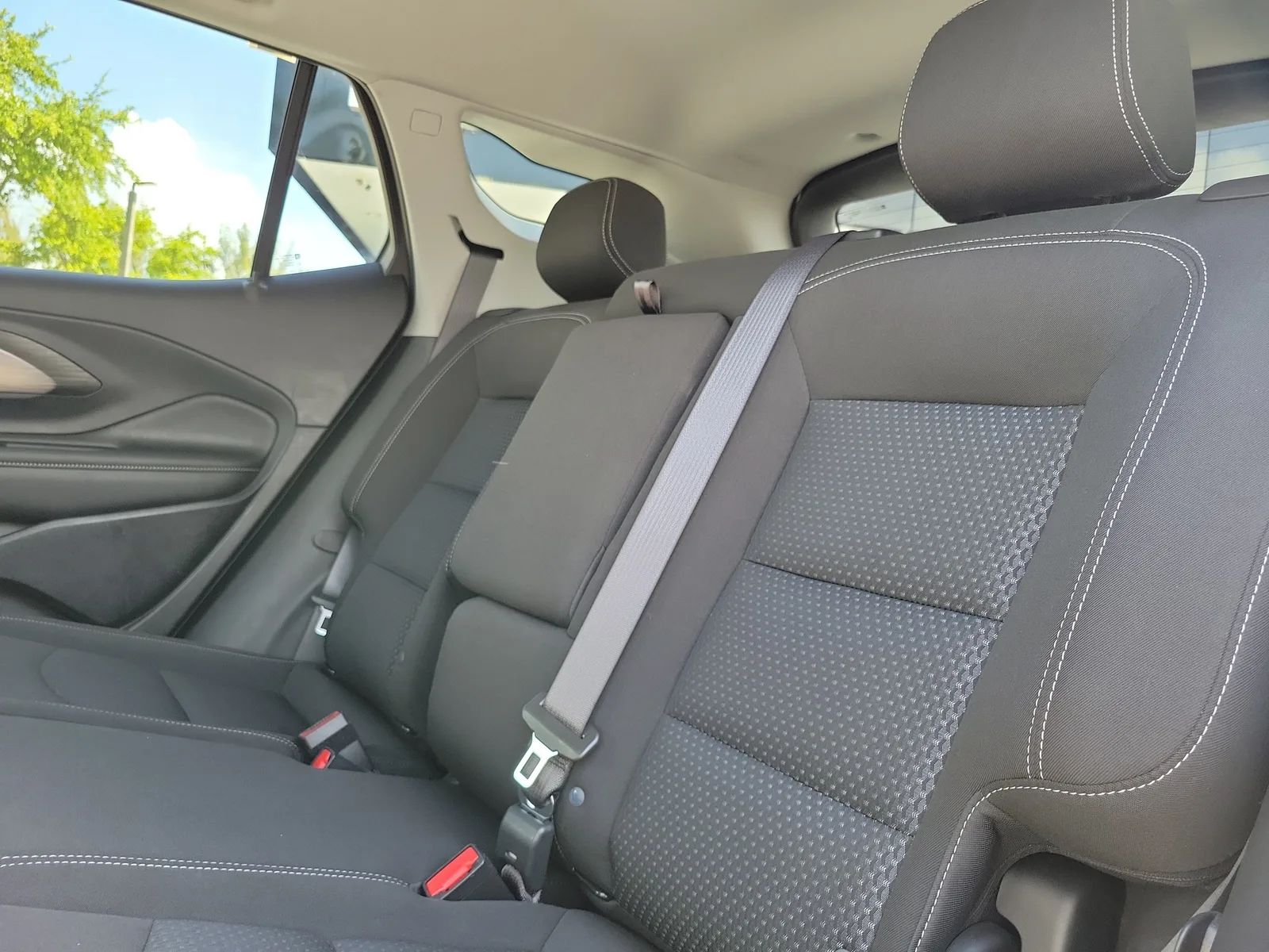 2023 GMC Terrain SLE photo 26