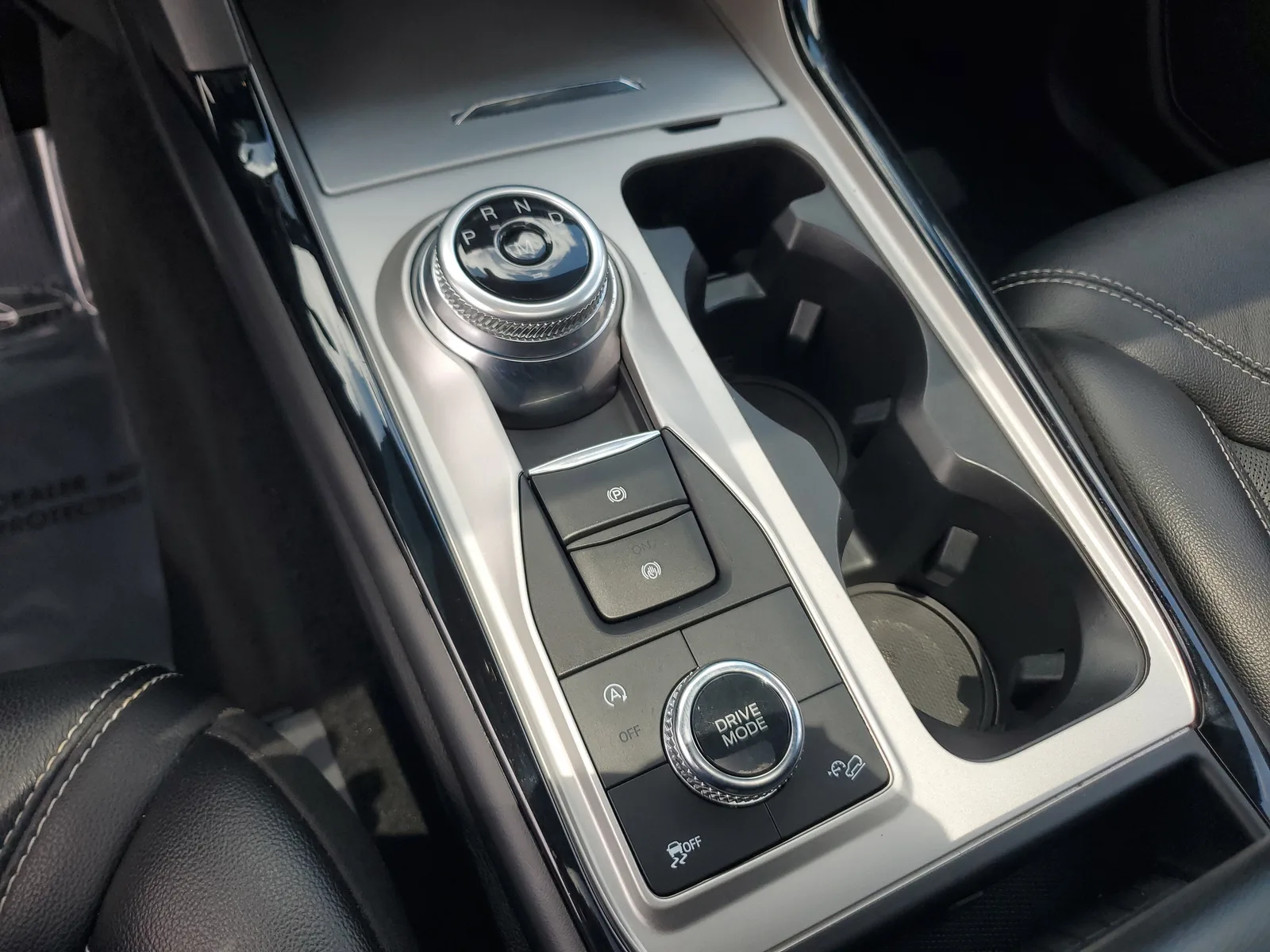 2023 Ford Explorer ST 4WD photo 27