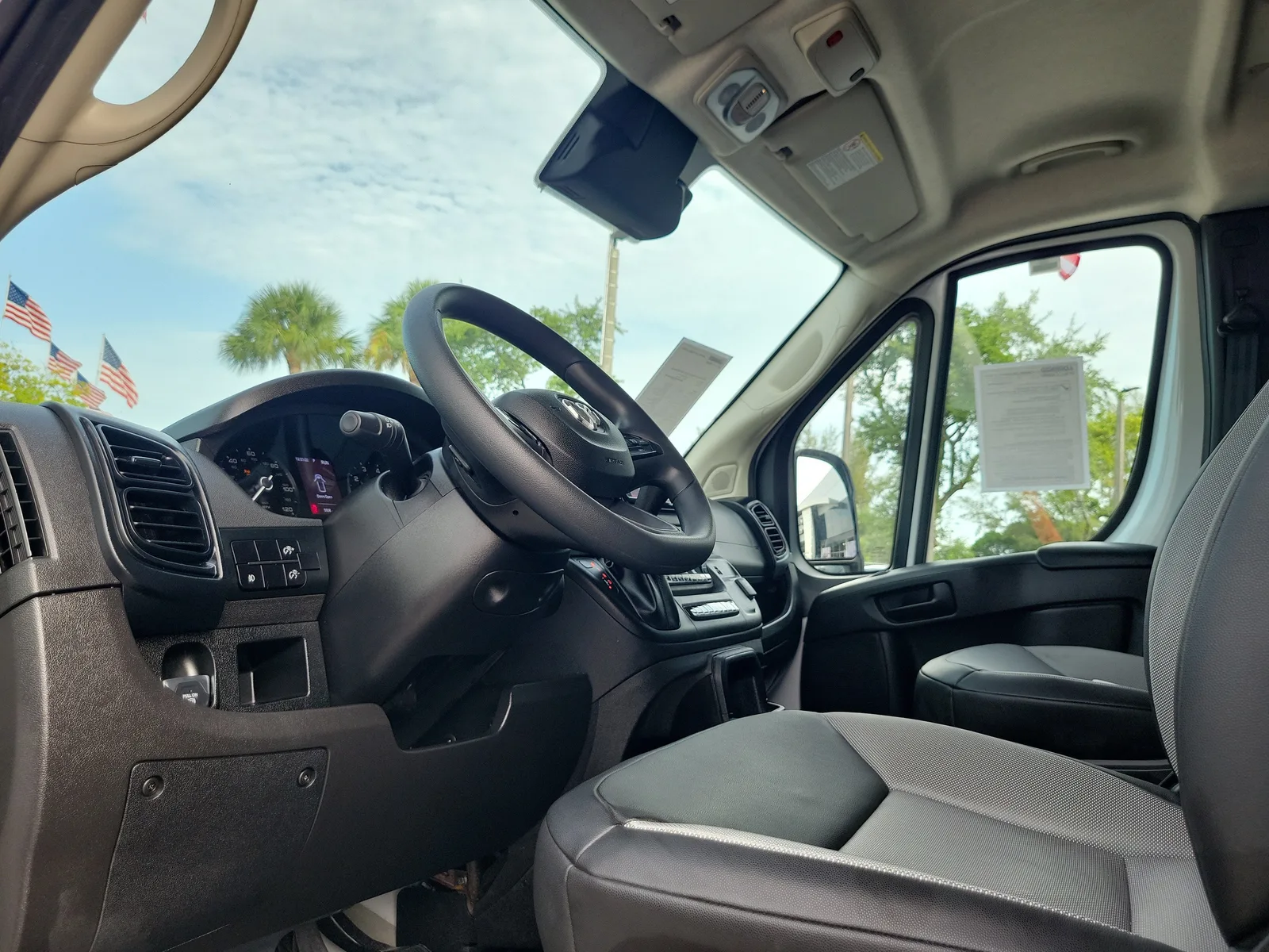 2026 RAM ProMaster Cargo Van Tradesman photo 9