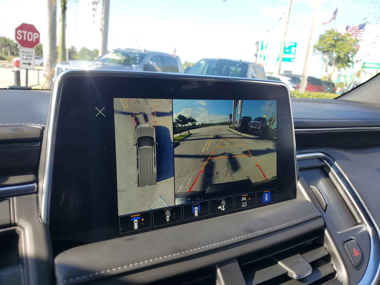 2023 Chevrolet Tahoe Z71 photo 11