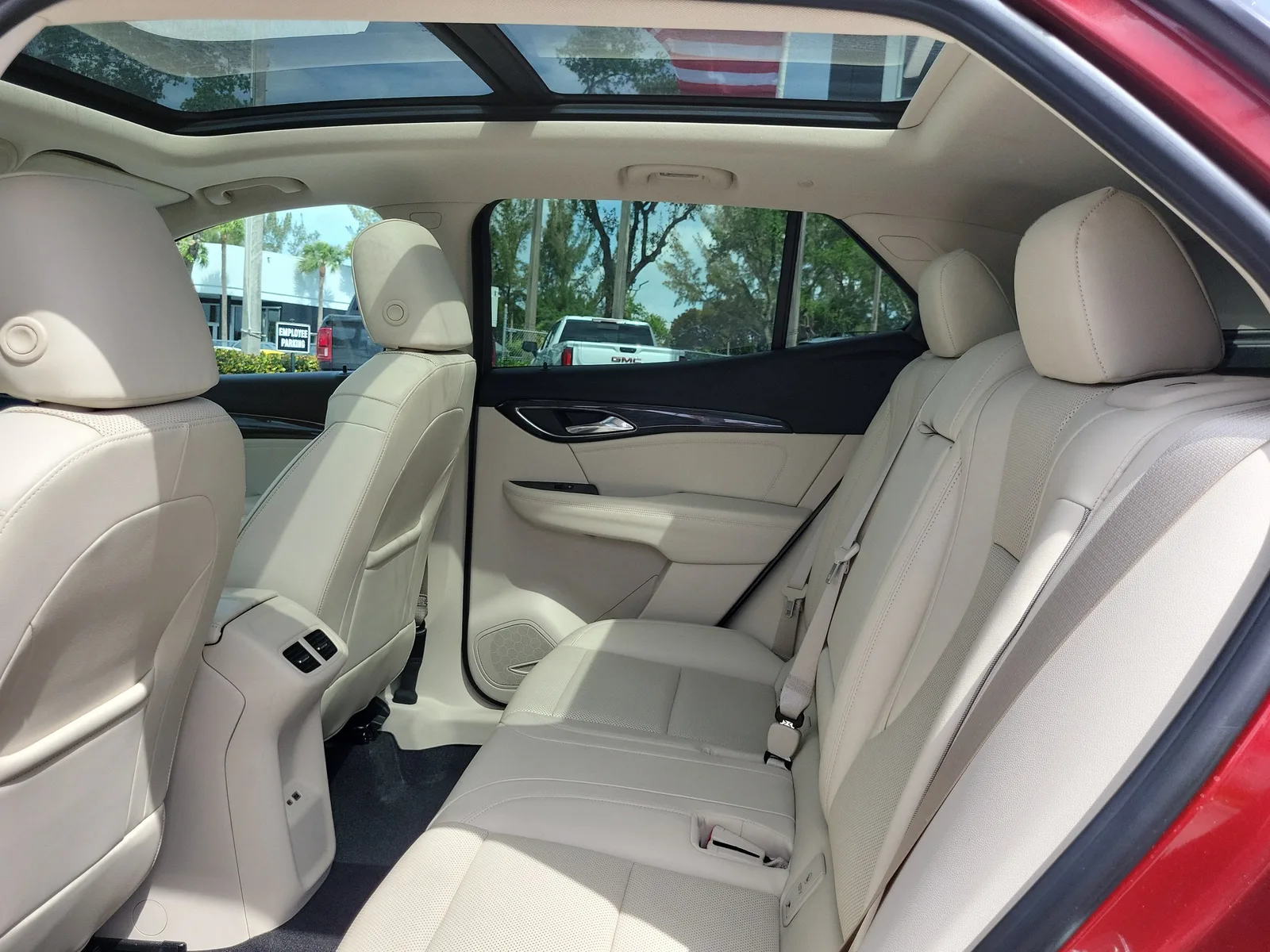 2022 Buick Envision Essence photo 14