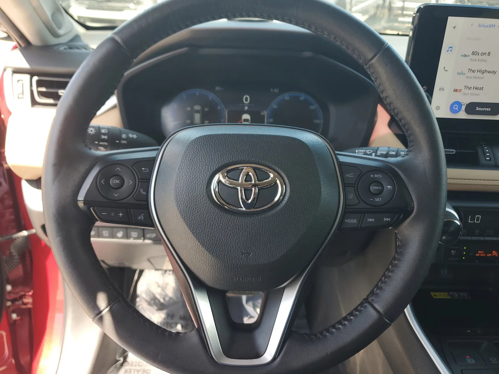2023 Toyota RAV4 Limited photo 22