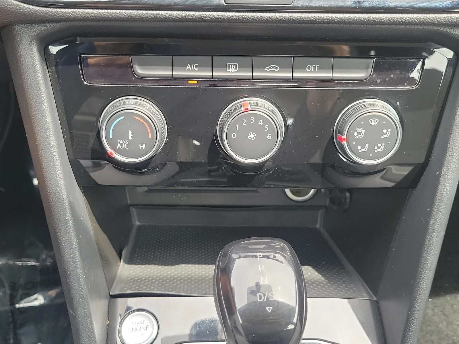 2023 Volkswagen Taos S photo 25