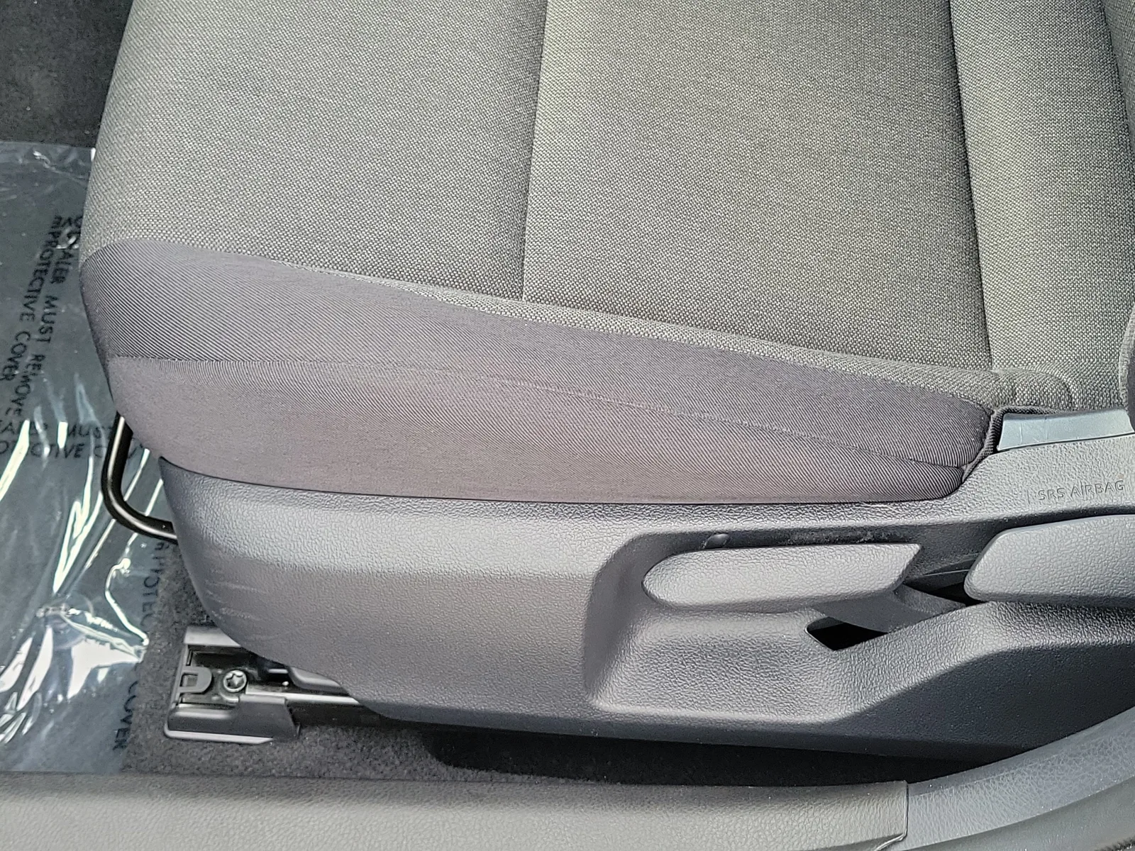 2025 Toyota Camry LE photo 11