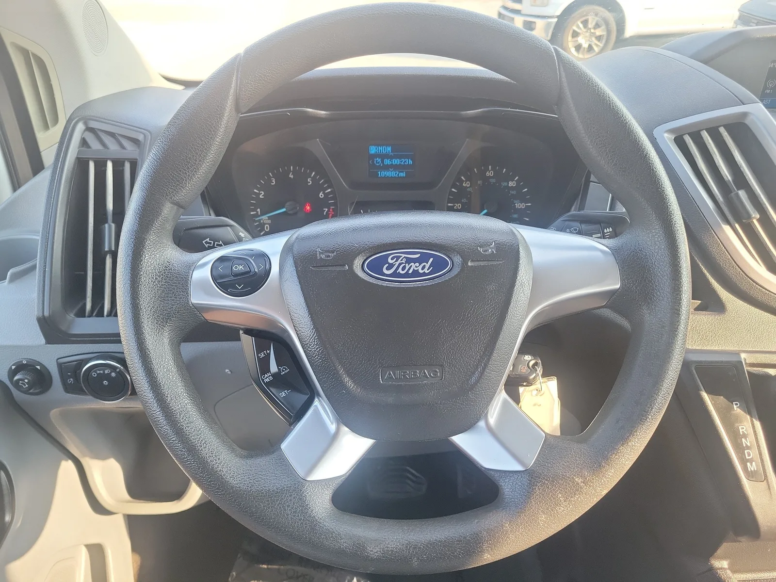 2018 Ford Transit Passenger Wagon XLT photo 19