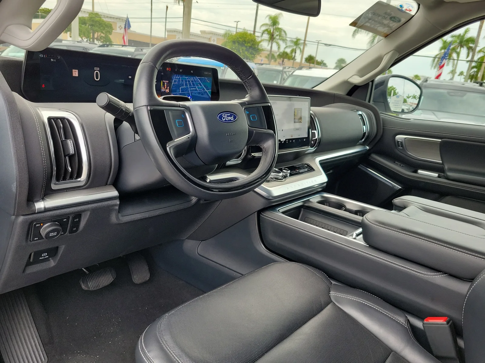 2025 Ford Expedition Platinum 4WD photo 13