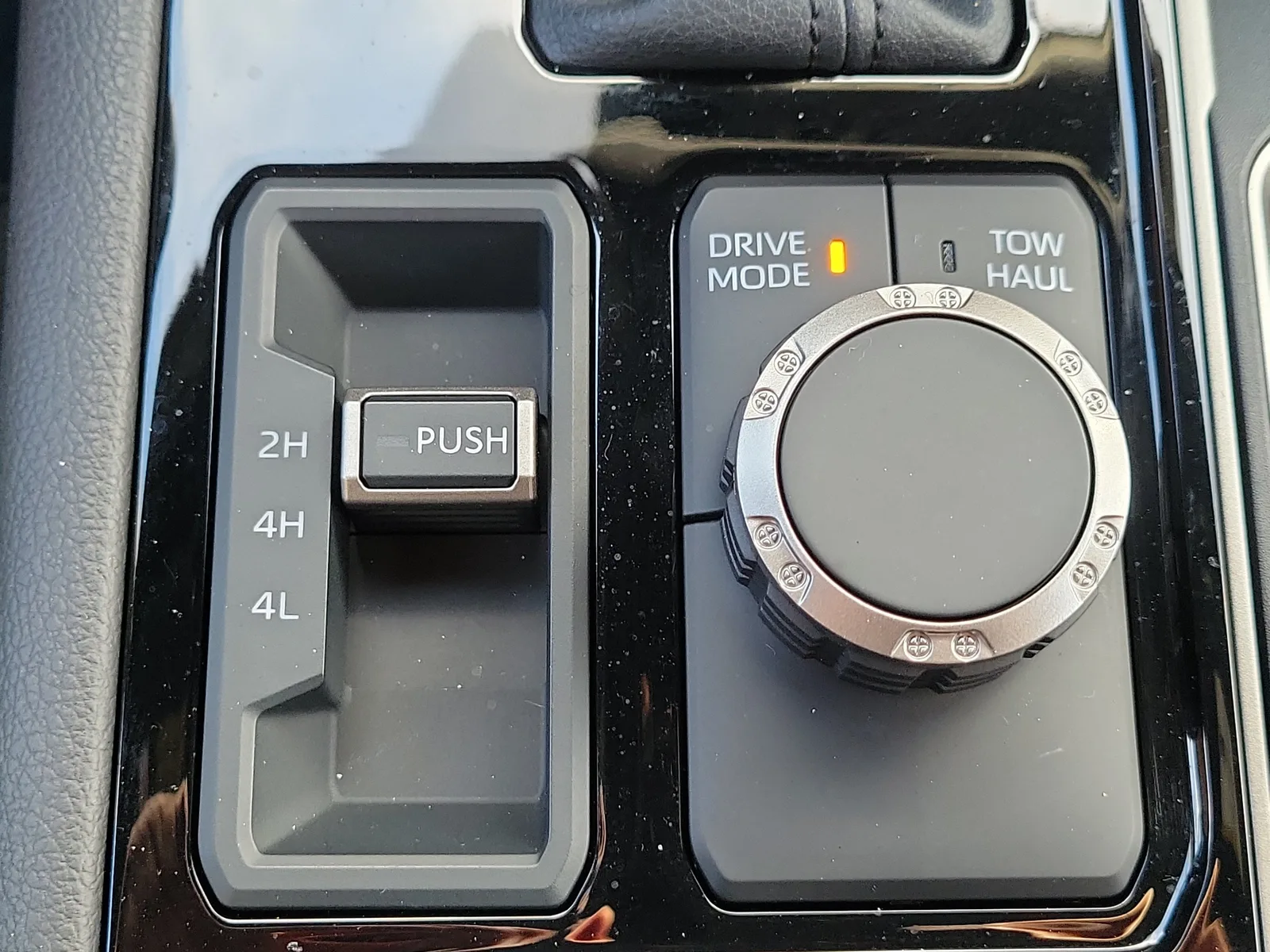 2025 Toyota Tundra 4WD Limited photo 26