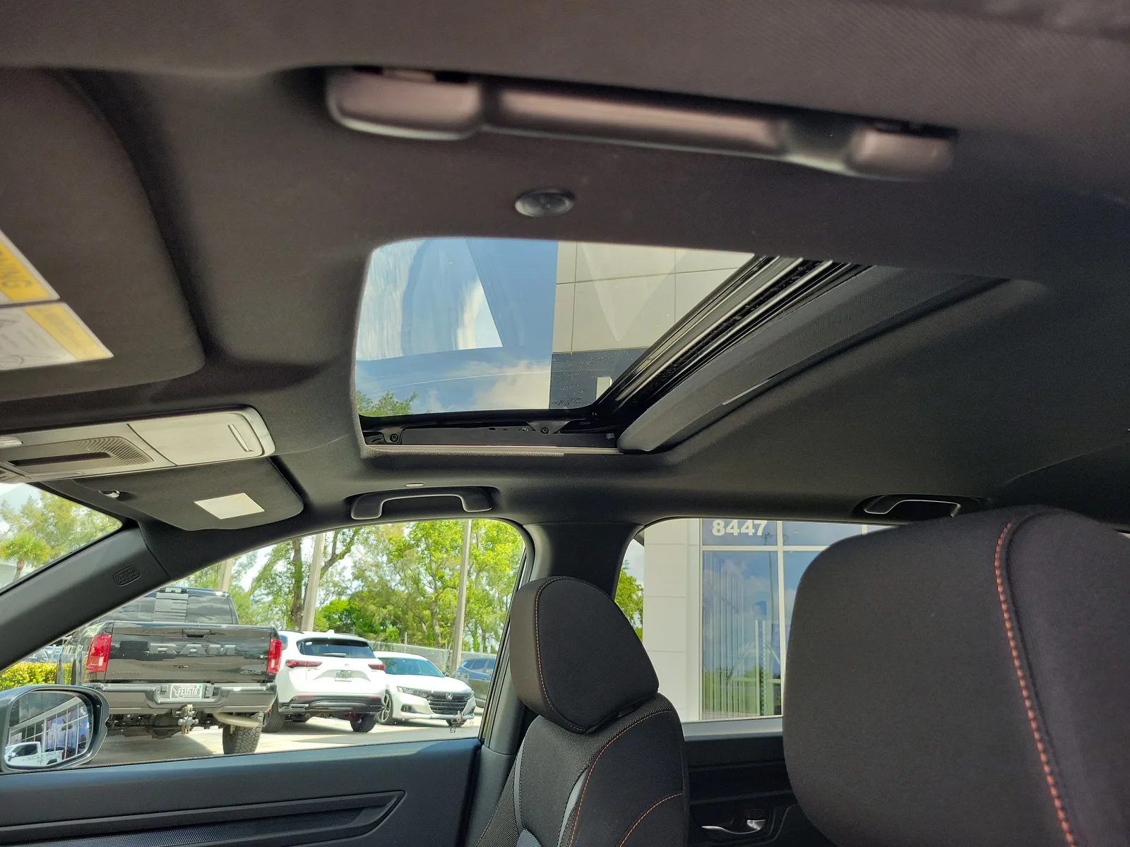 2025 Honda CR-V Hybrid Sport photo 11