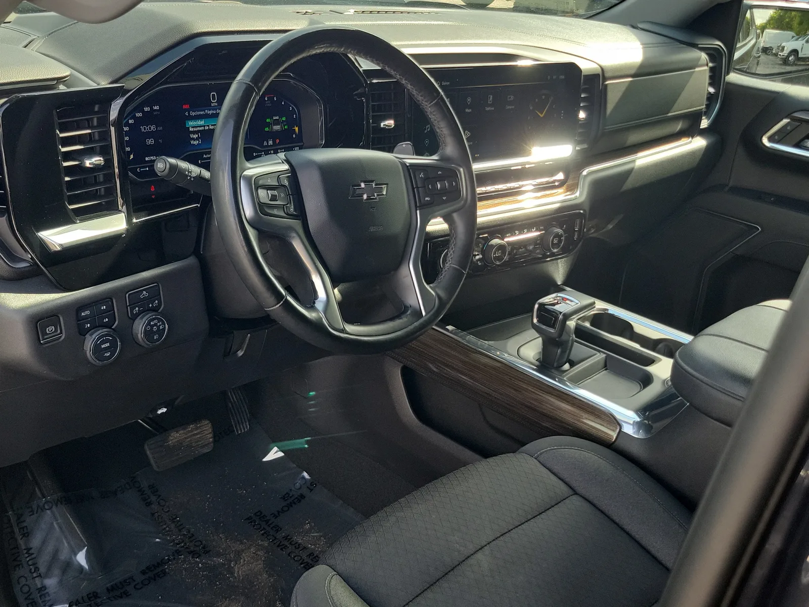 2023 Chevrolet Silverado 1500 LT Trail Boss 4WD Diesel photo 9