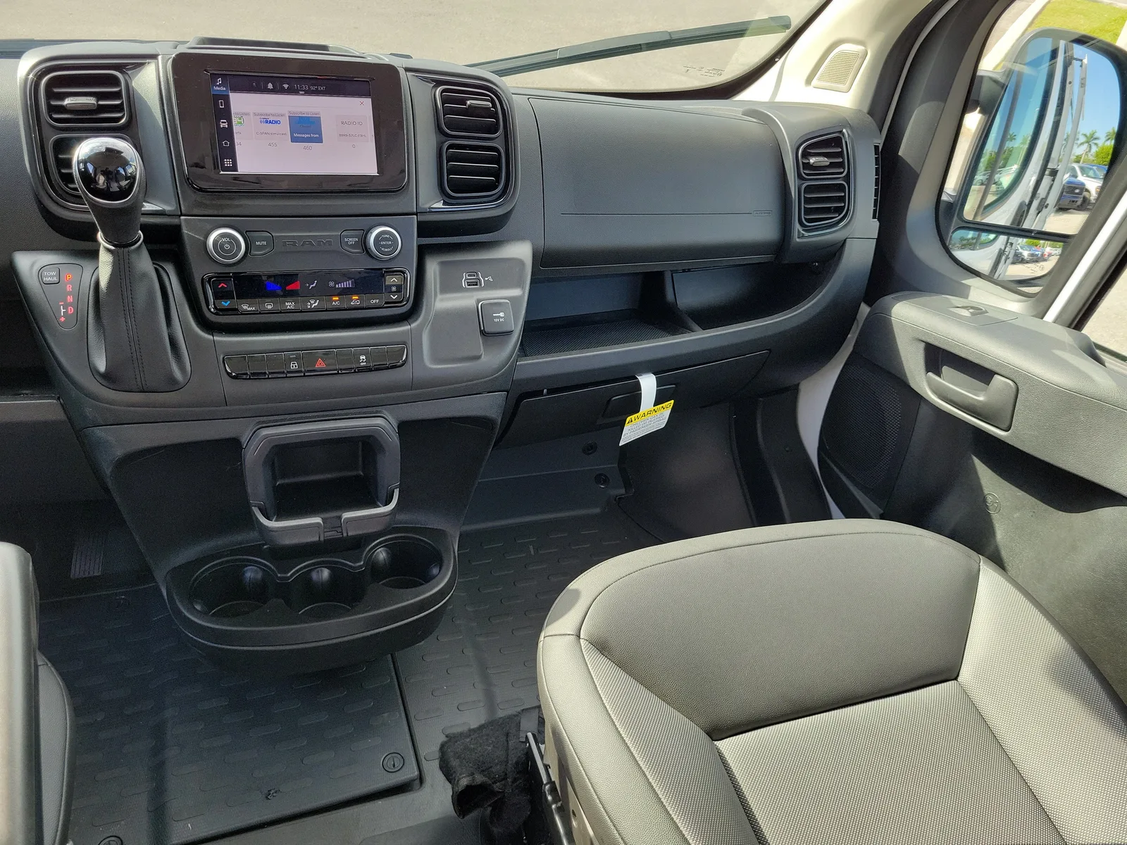 2026 RAM ProMaster Cargo Van Tradesman photo 17