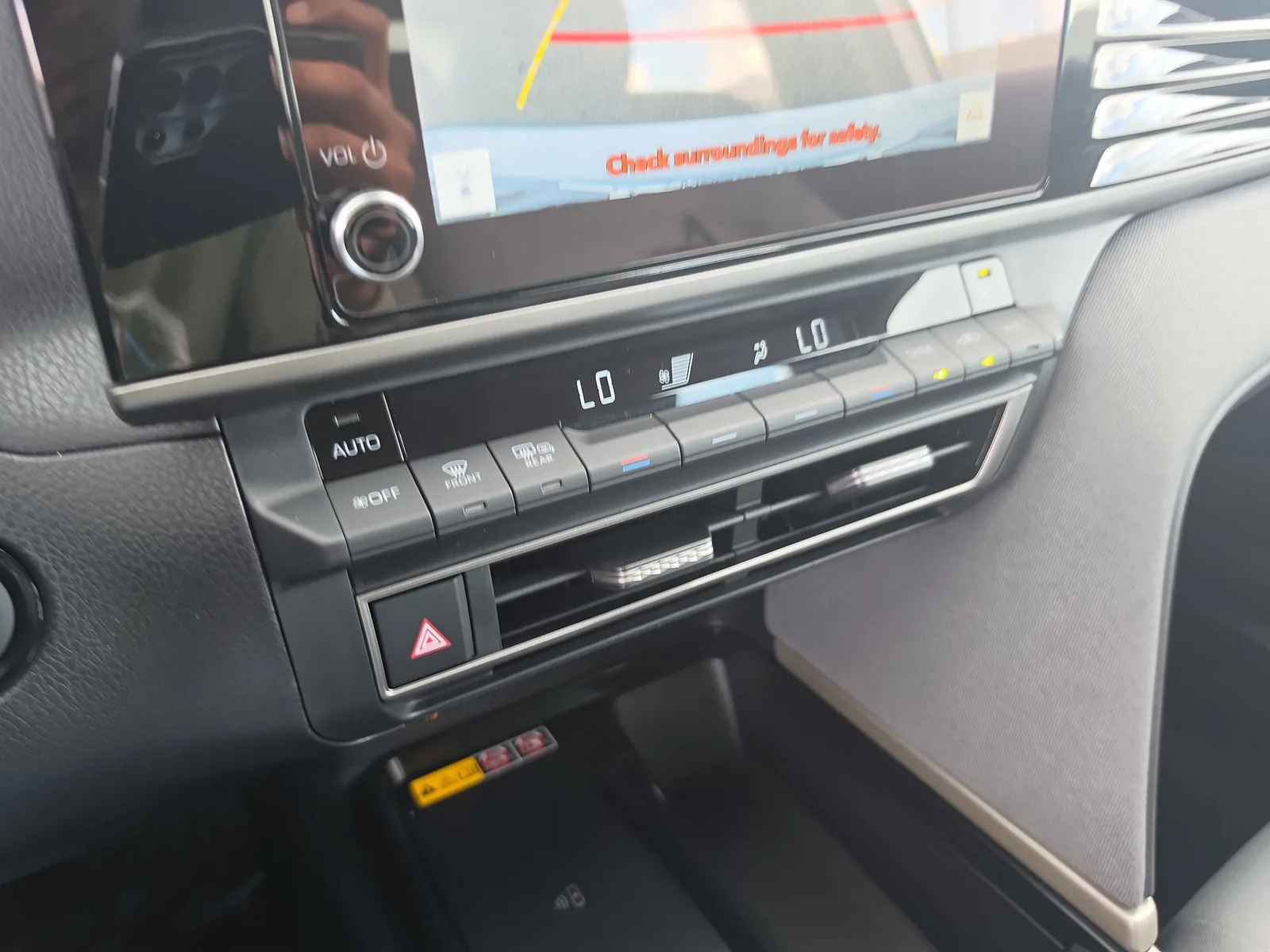 2025 Toyota Camry LE photo 16