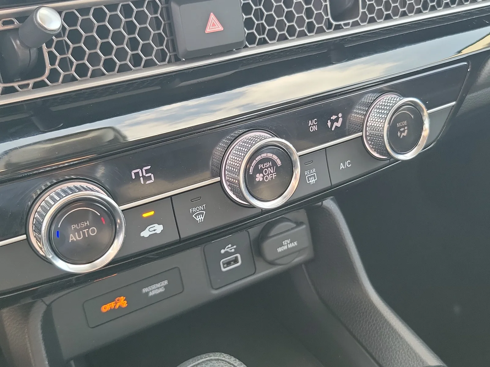 2024 Honda Civic Hatchback LX photo 22