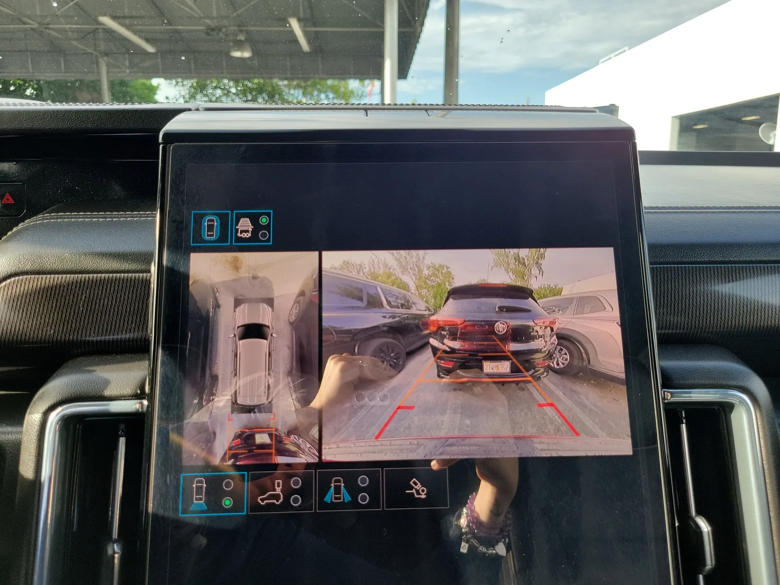 2025 GMC Yukon Elevation photo 27