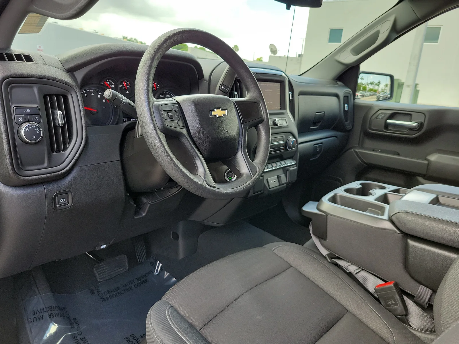 2024 Chevrolet Silverado 1500 Custom photo 13