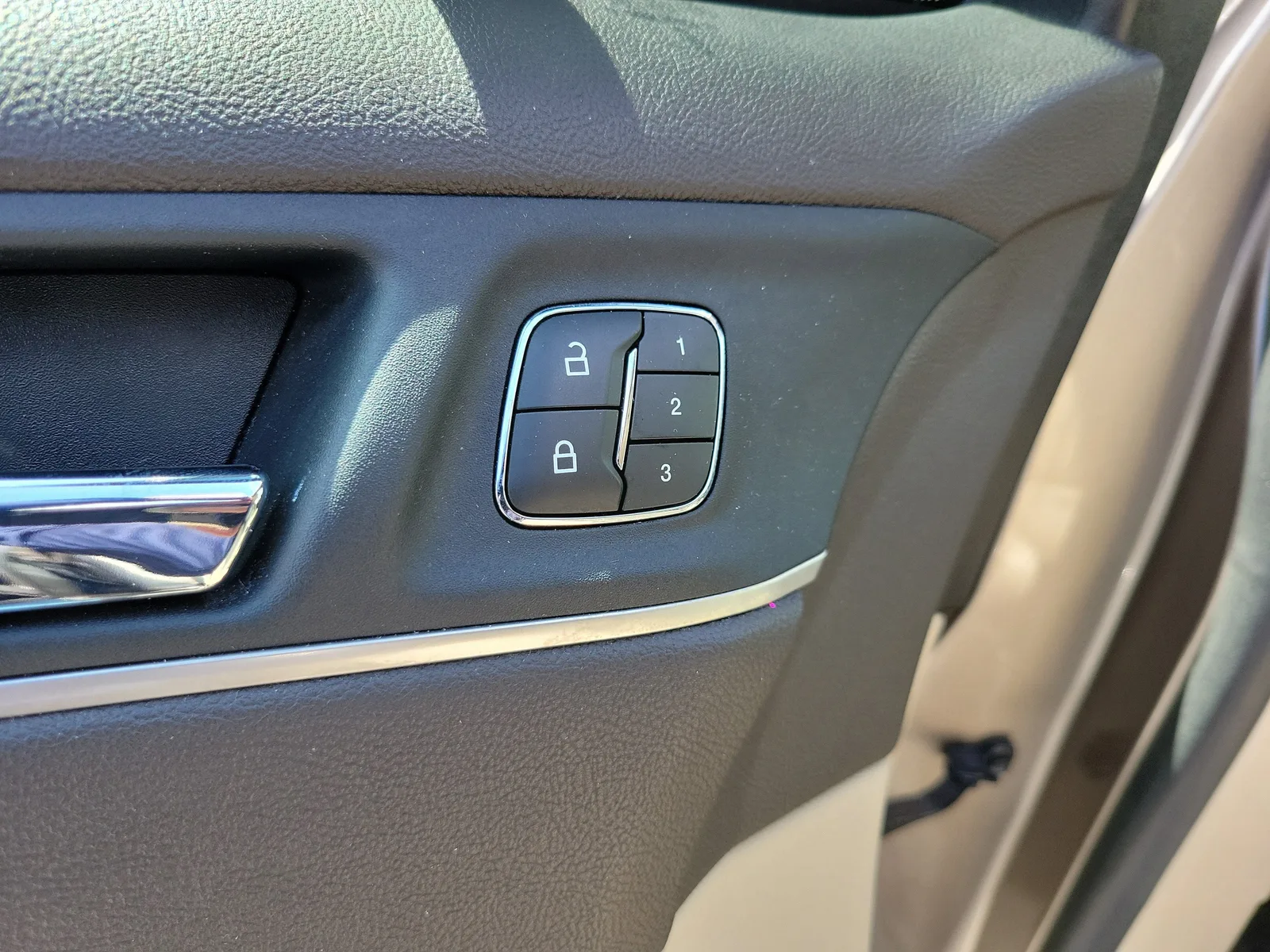 2019 Lincoln MKC Standard photo 27