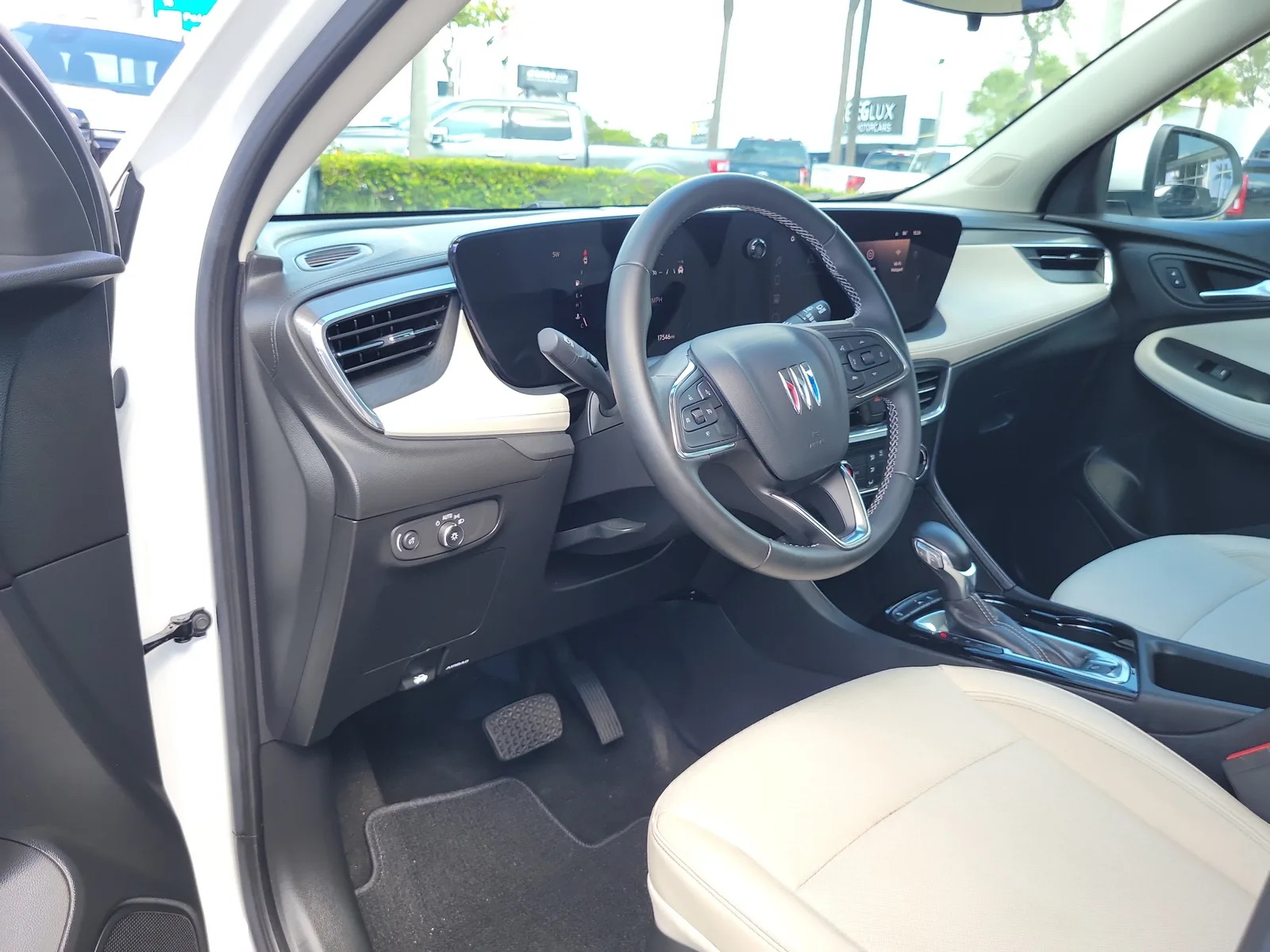2024 Buick Encore GX Preferred photo 9