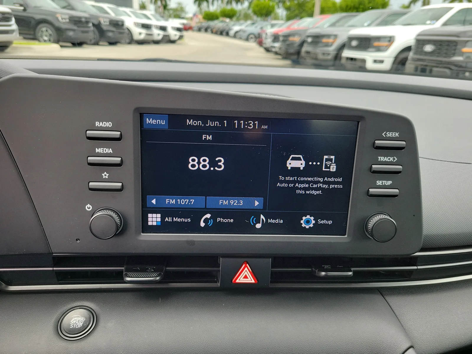 2025 Hyundai Elantra SEL Sport photo 28