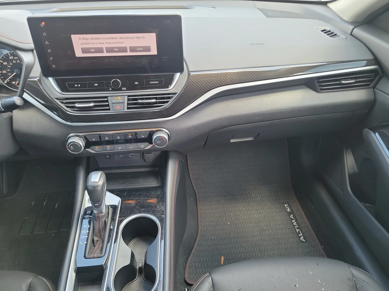 2024 Nissan Altima 2.5 SR photo 17