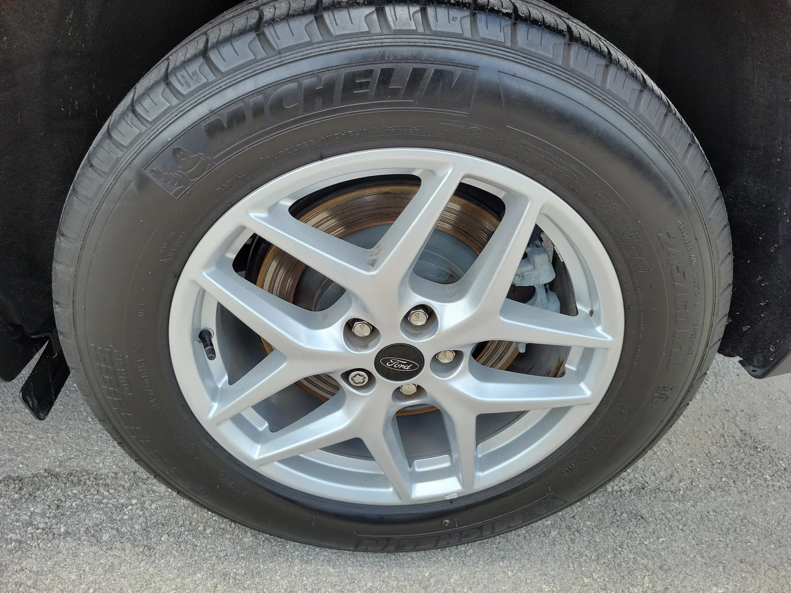 2024 Ford Edge SEL 4WD photo 29
